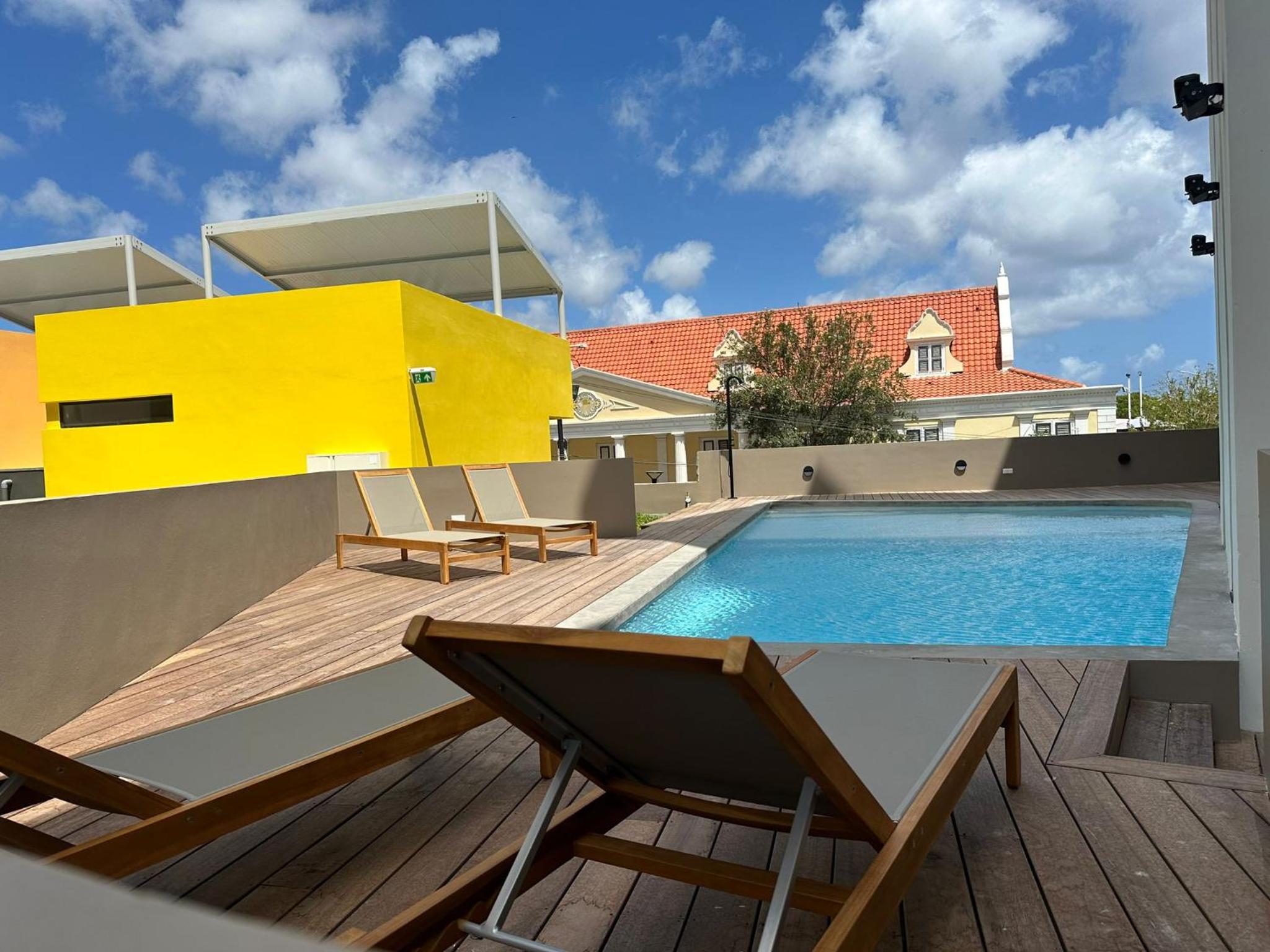 The Wharf Luxury Apartment NT 5F
