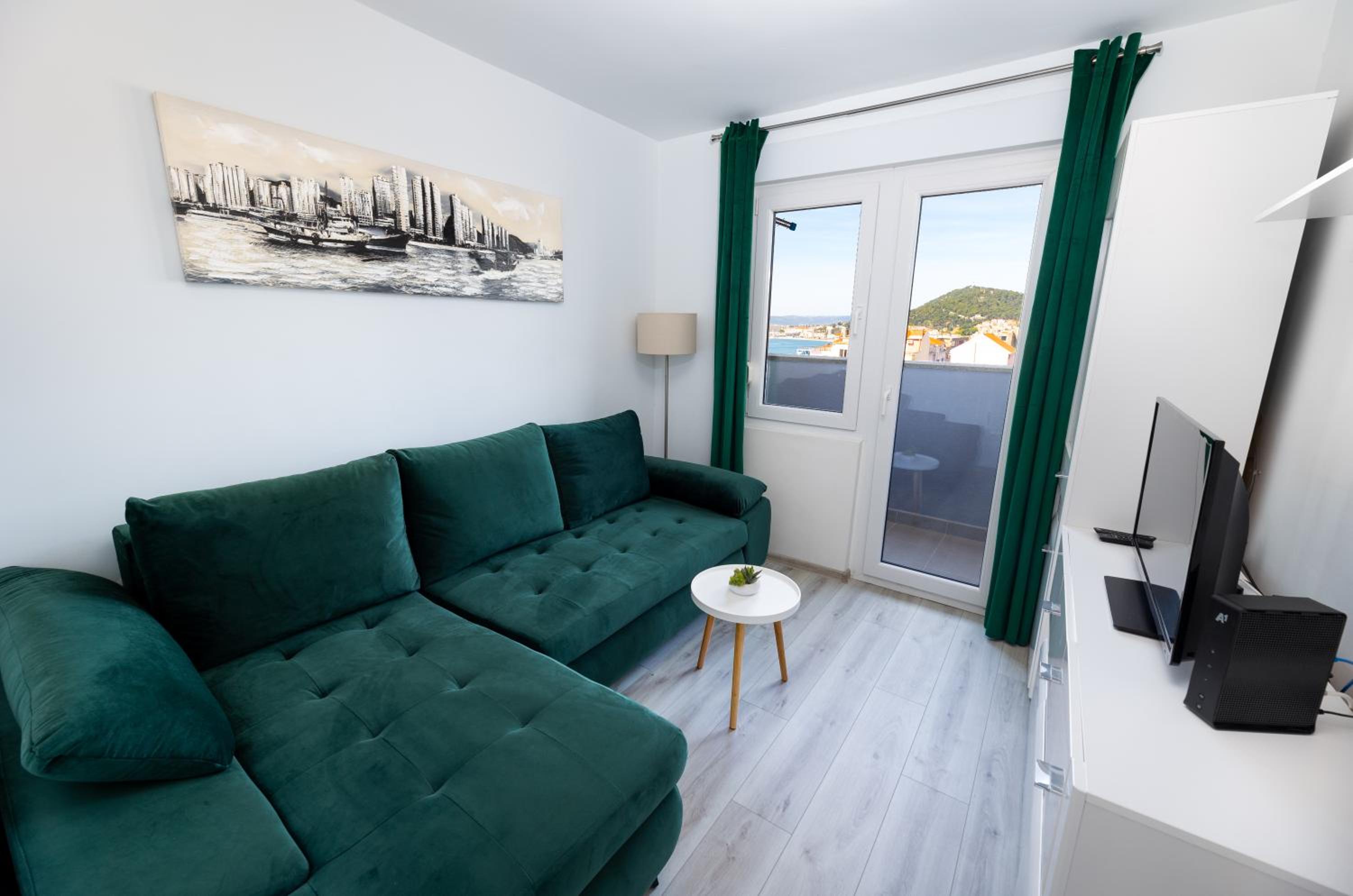 Apartment Kokolo with sea view