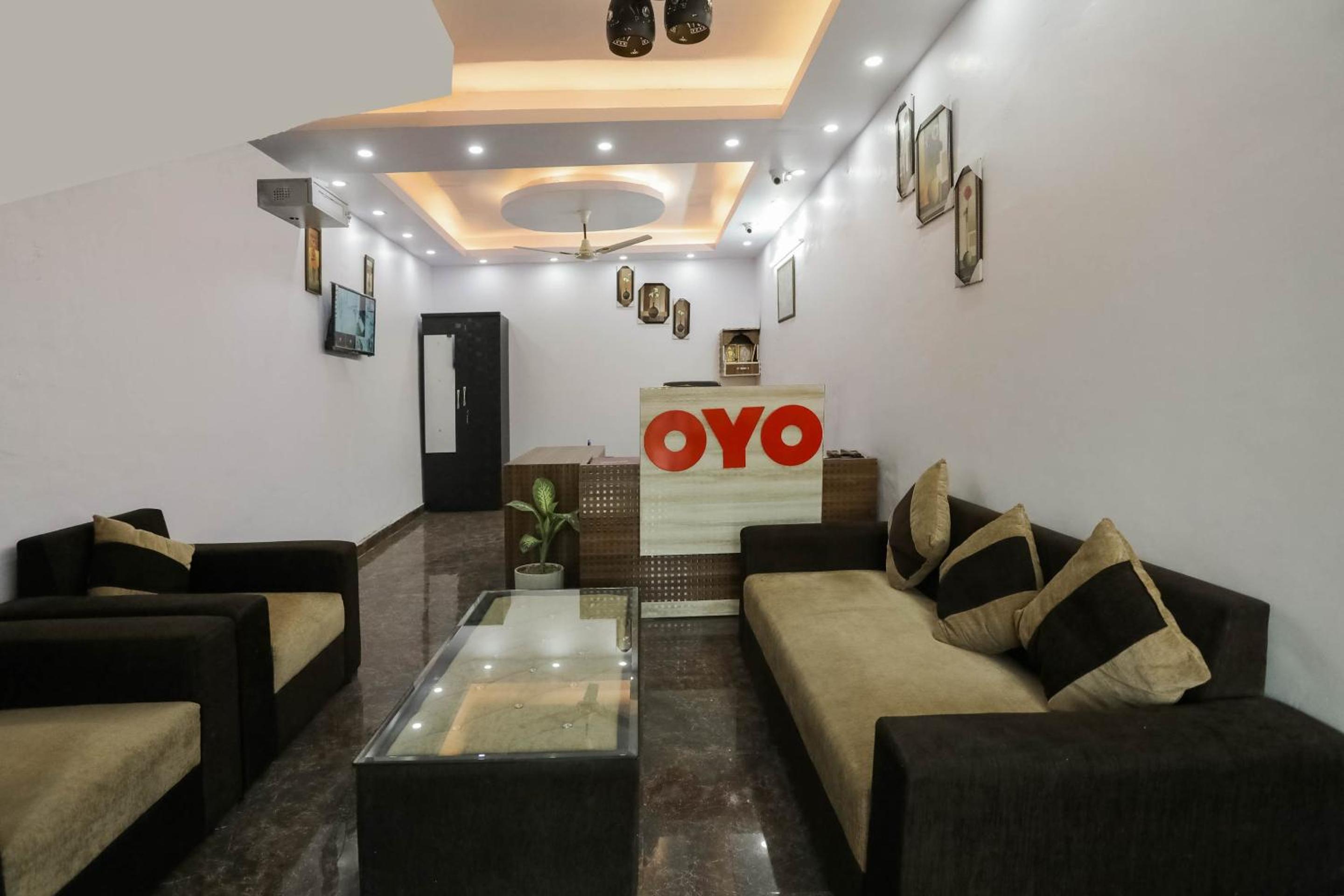 Hotel O Red Velvet Rooms & Banquet view 5