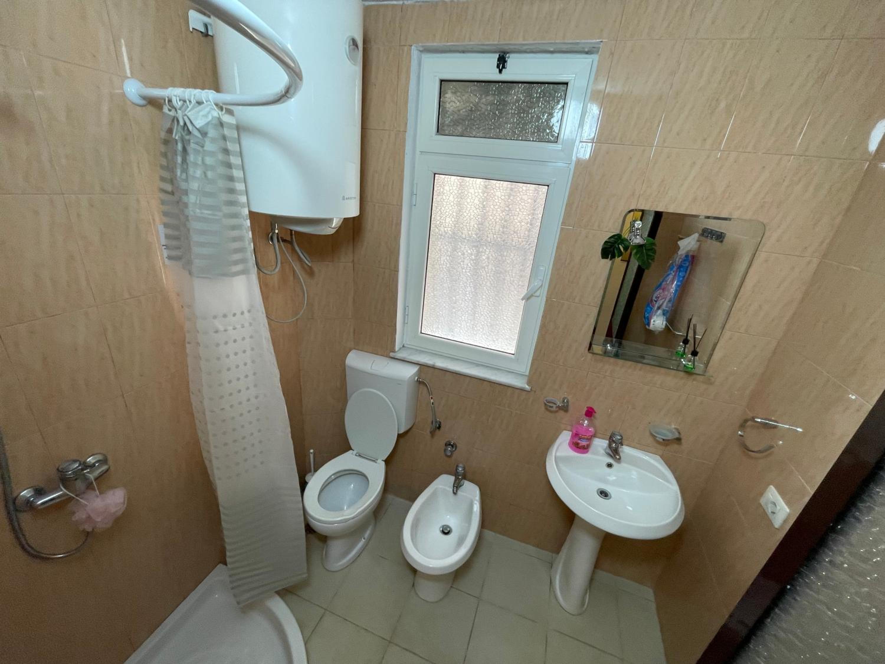 Shkodra Guest House & Trips