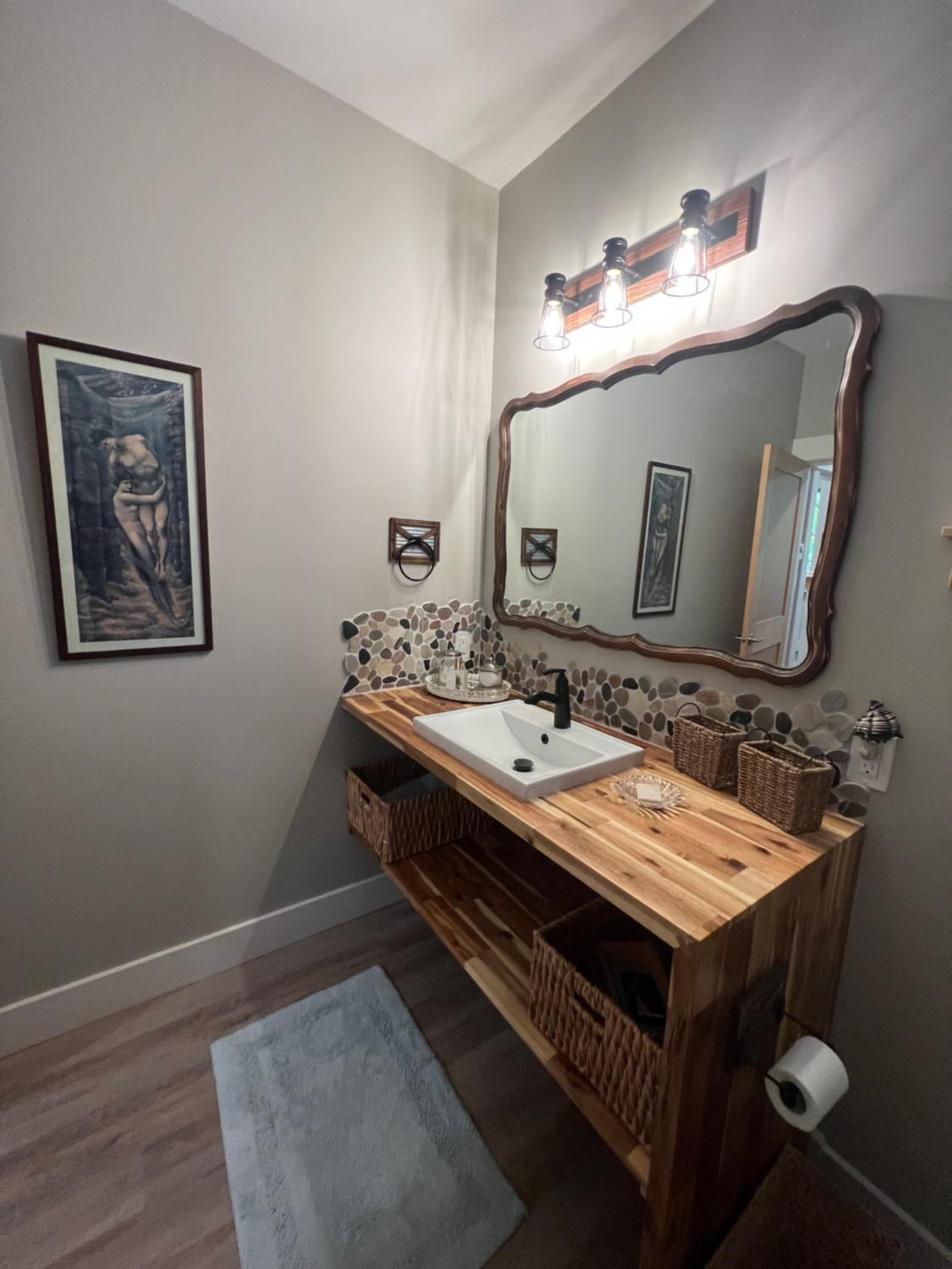 Cowichan Valley Guest Cottage