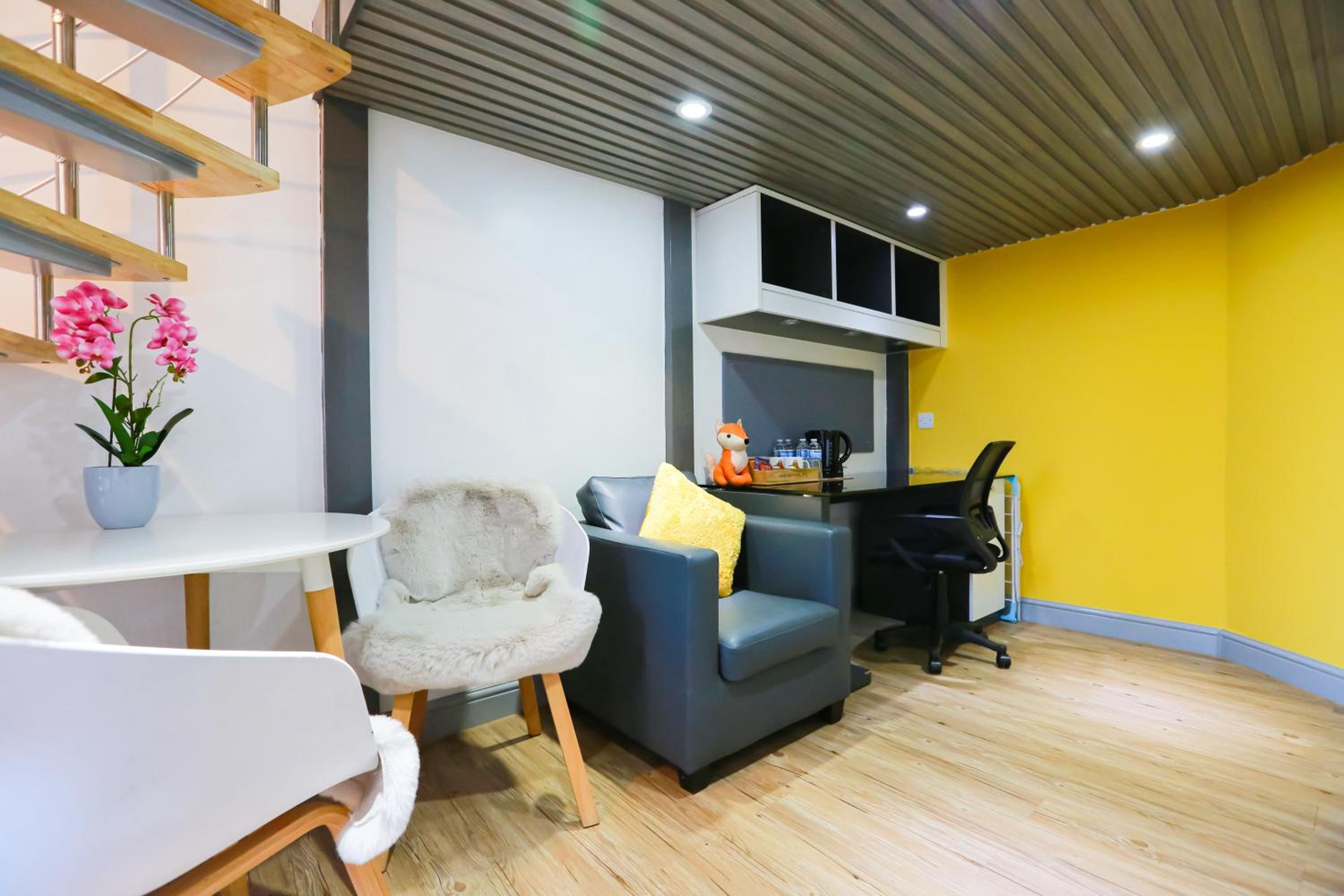 E102 Urban loft vista view 5