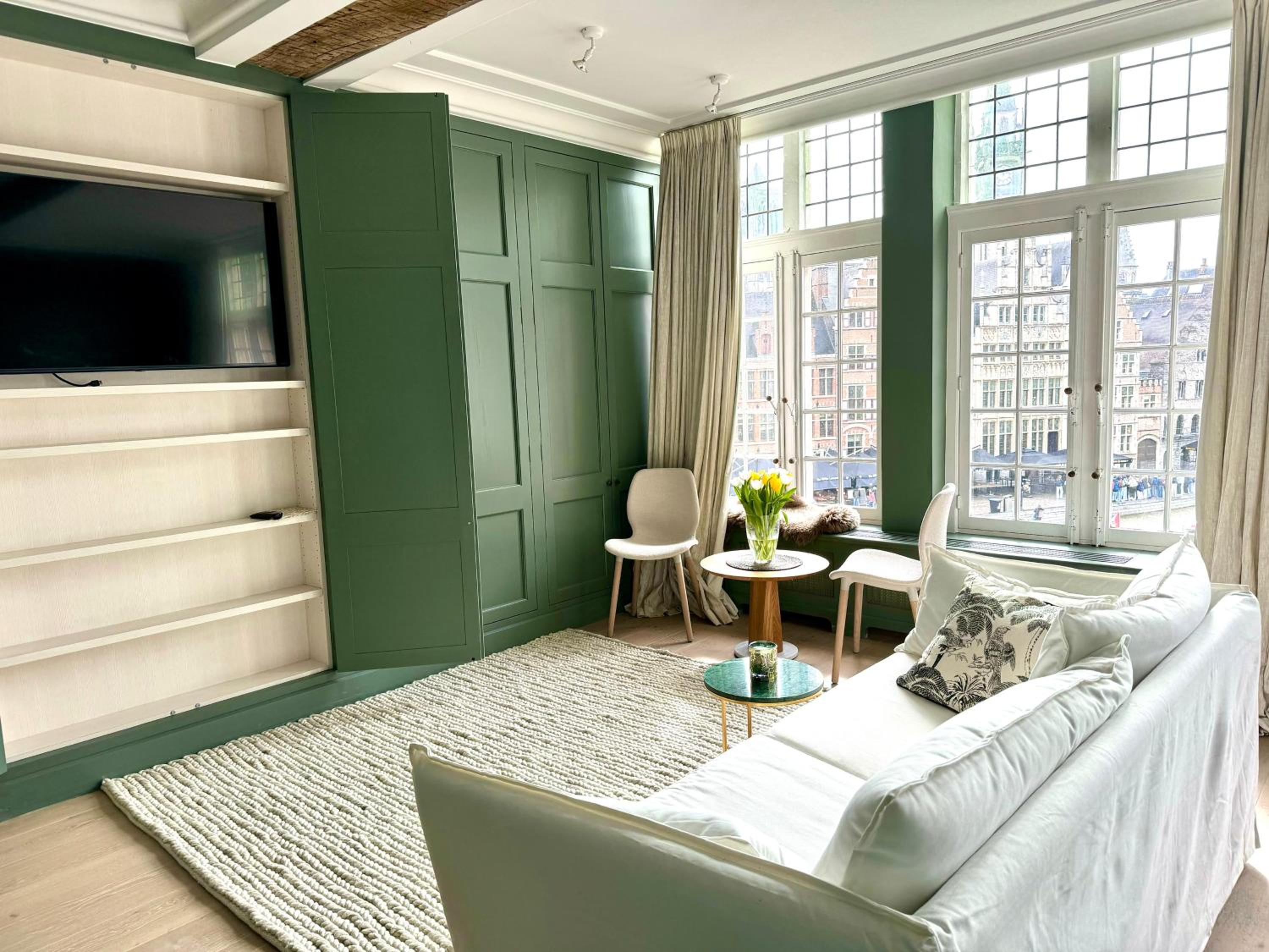 Agatovas Suites by the Lys