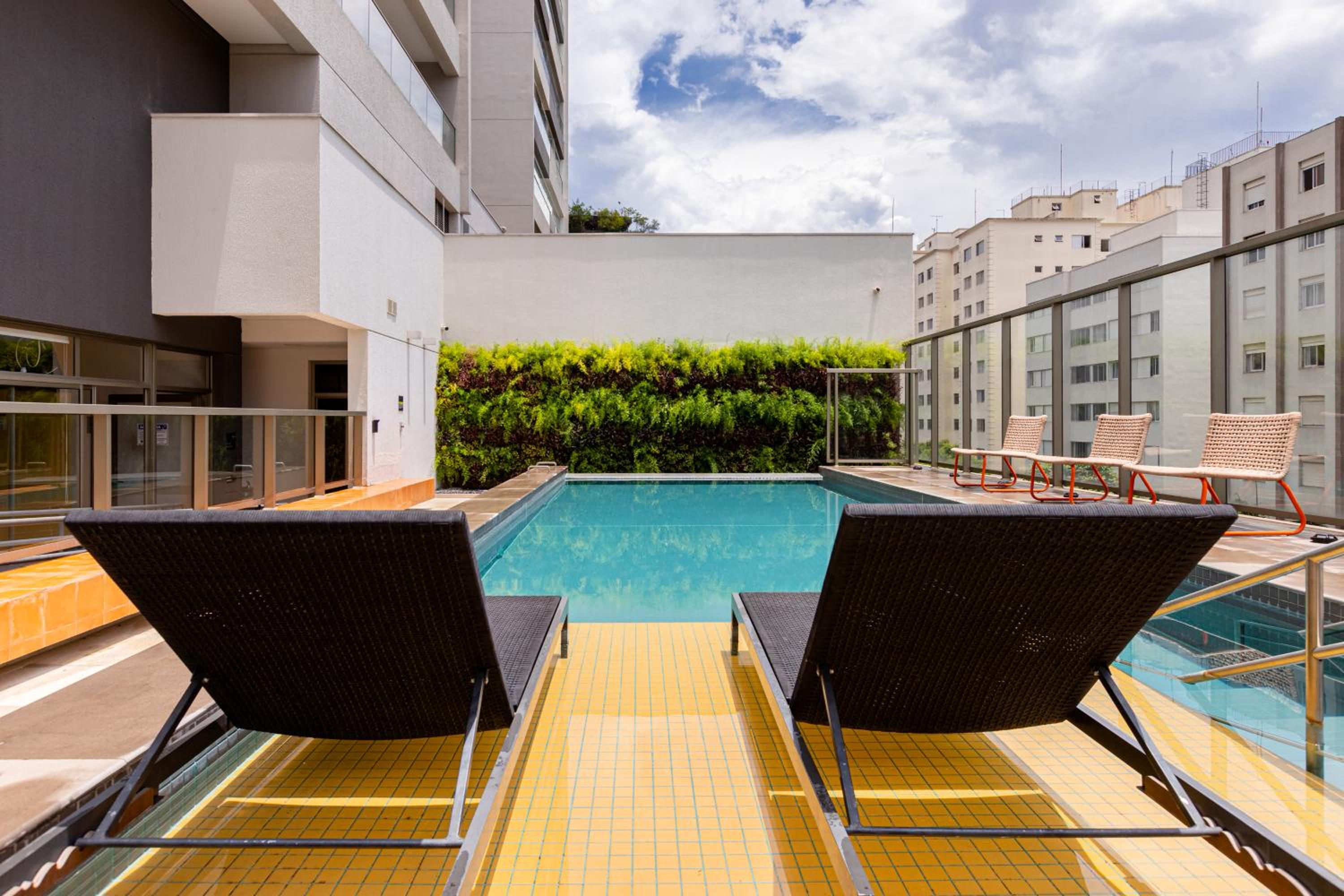 Studios Completos - Vila Madalena - Rua Girassol