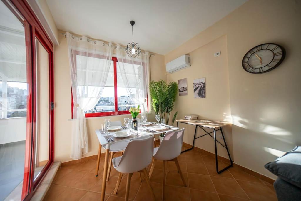 City Center Apartment with Balcony