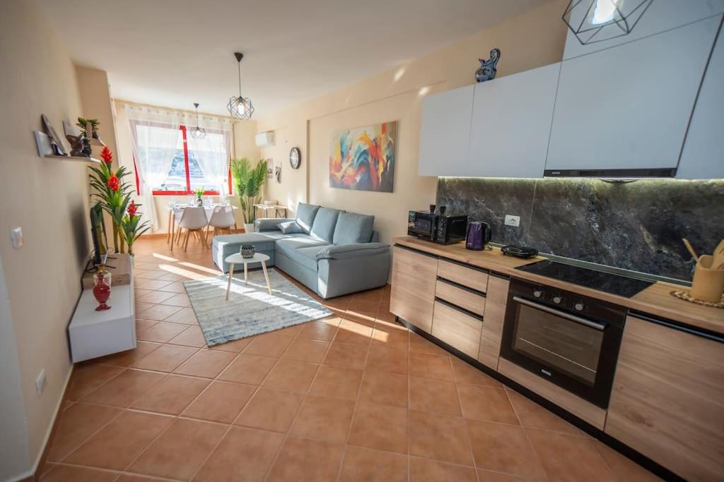 City Center Apartment with Balcony