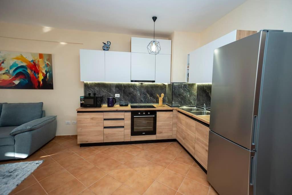 City Center Apartment with Balcony