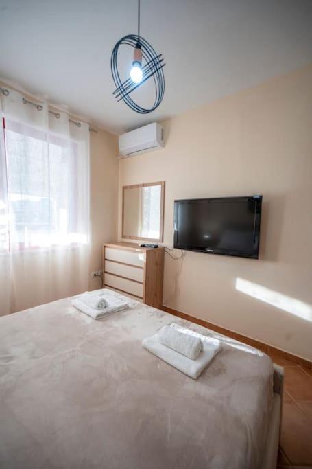 City Center Apartment with Balcony photo 5