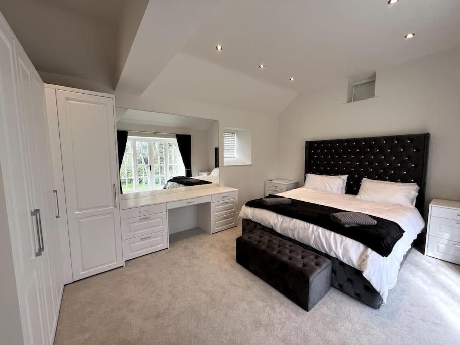Woodhouse Retreat