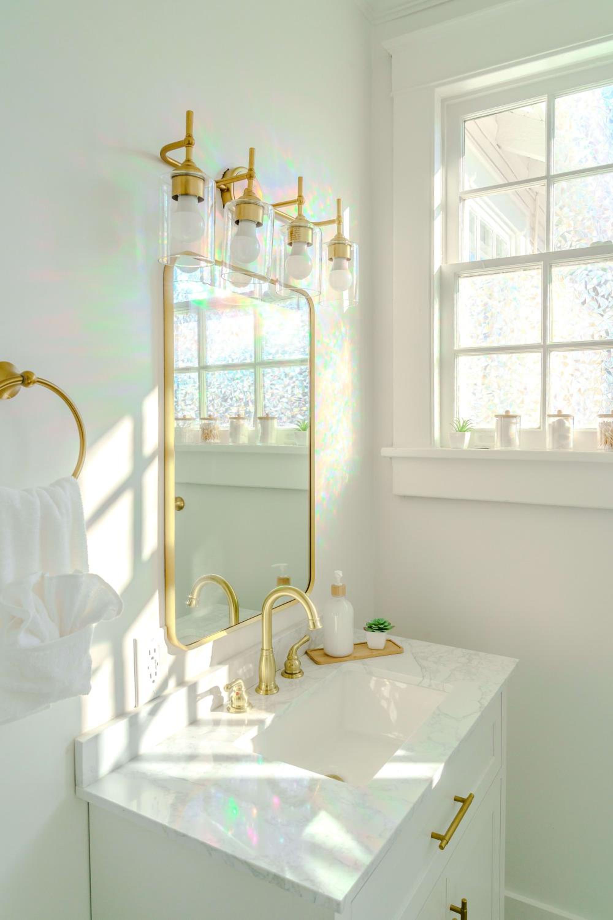 Serene 4 Bedroom Home near French Quarter with Wi-Fi and Parking view 4
