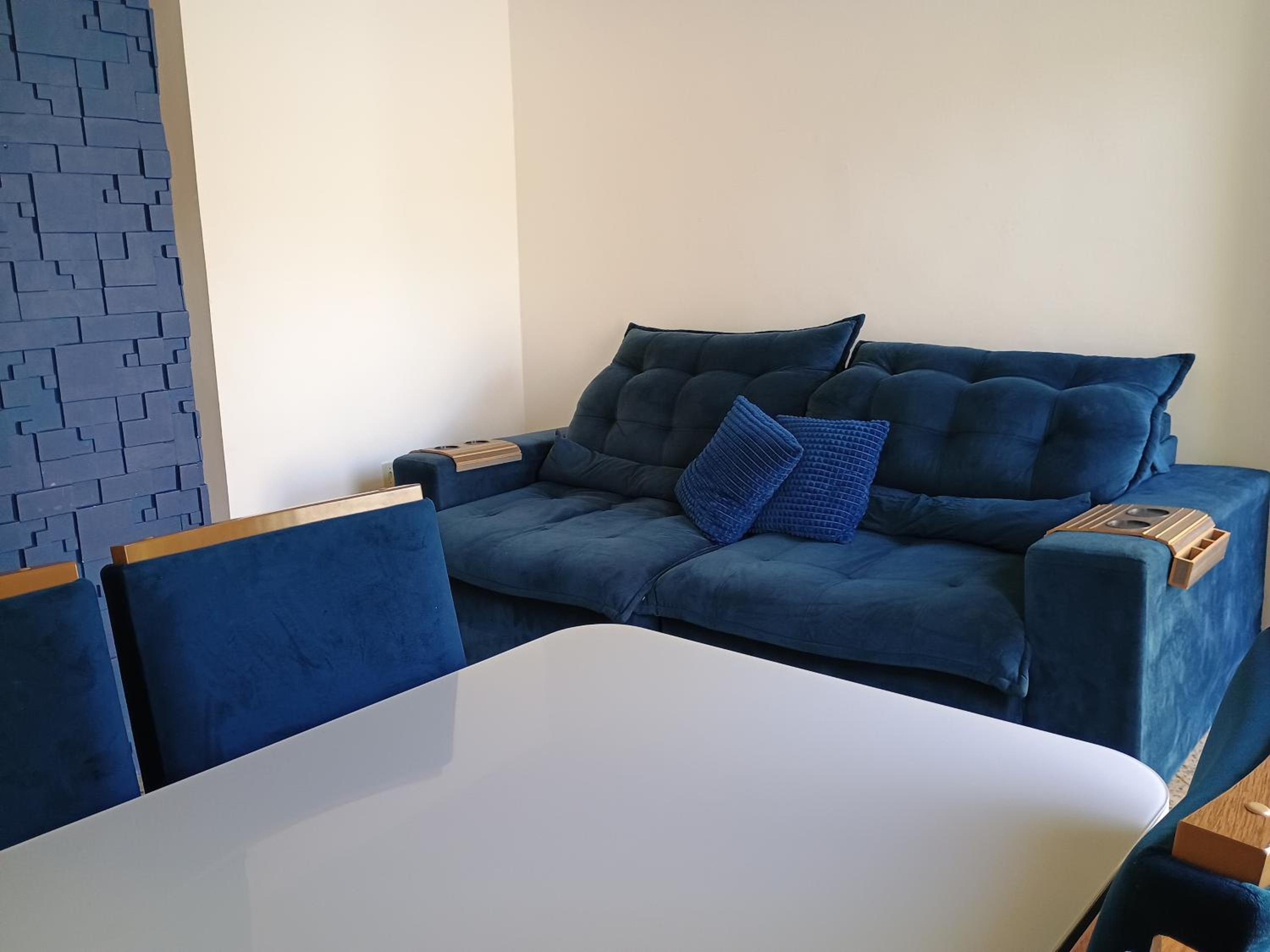 Triplex 3 quartos a 100 metros de Costa Azul