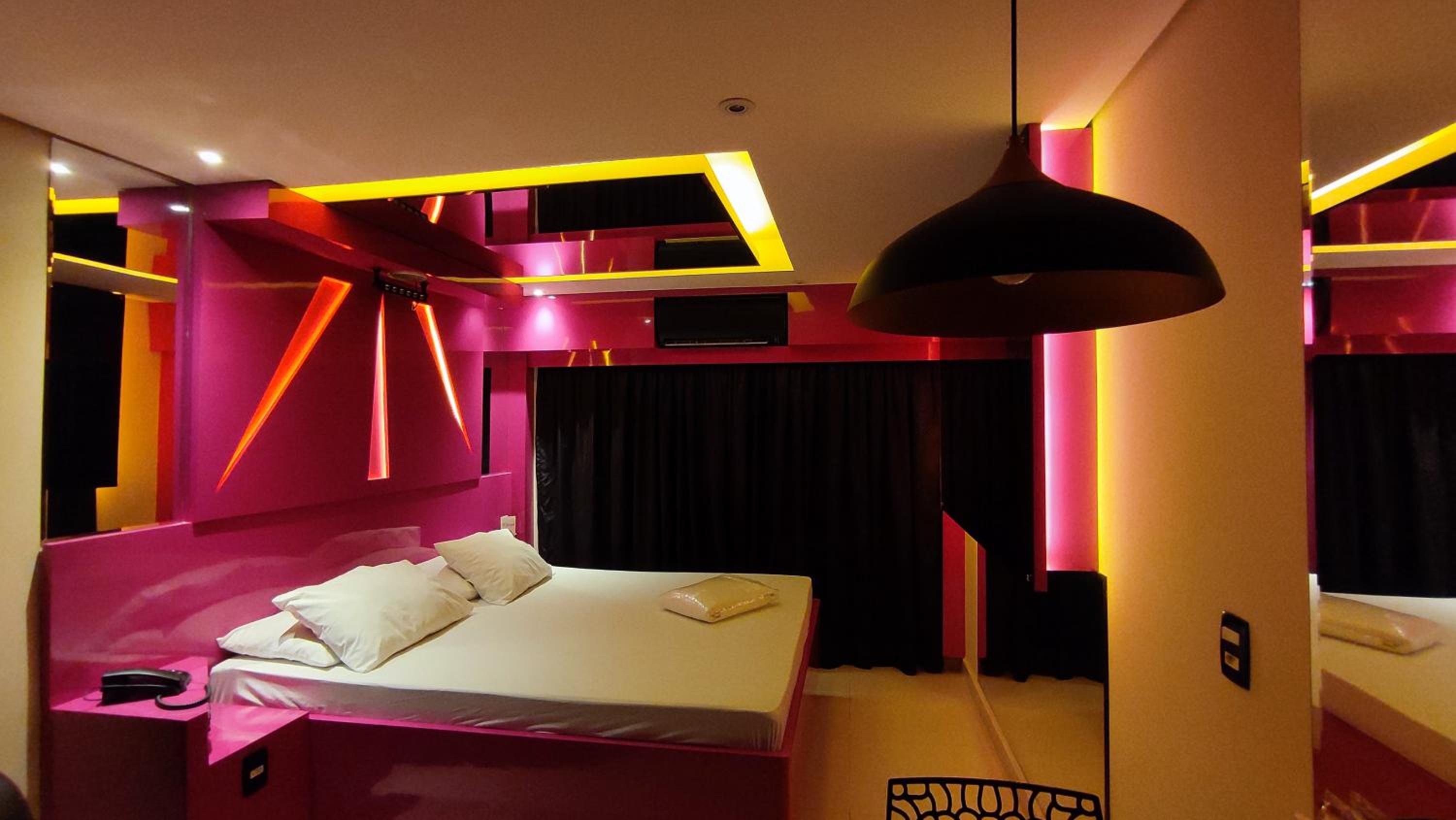 Swing Motel 1