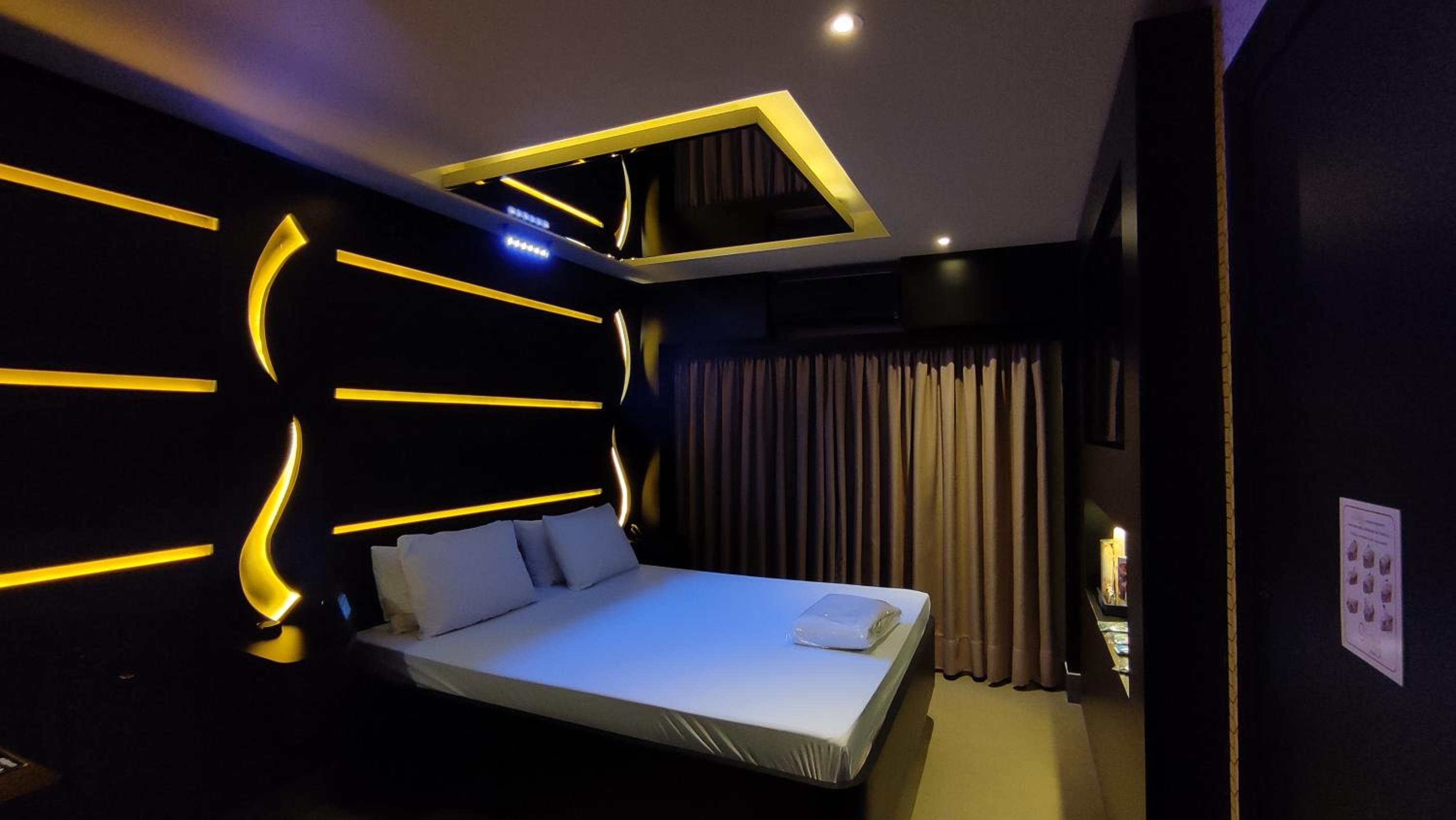 Swing Motel 1