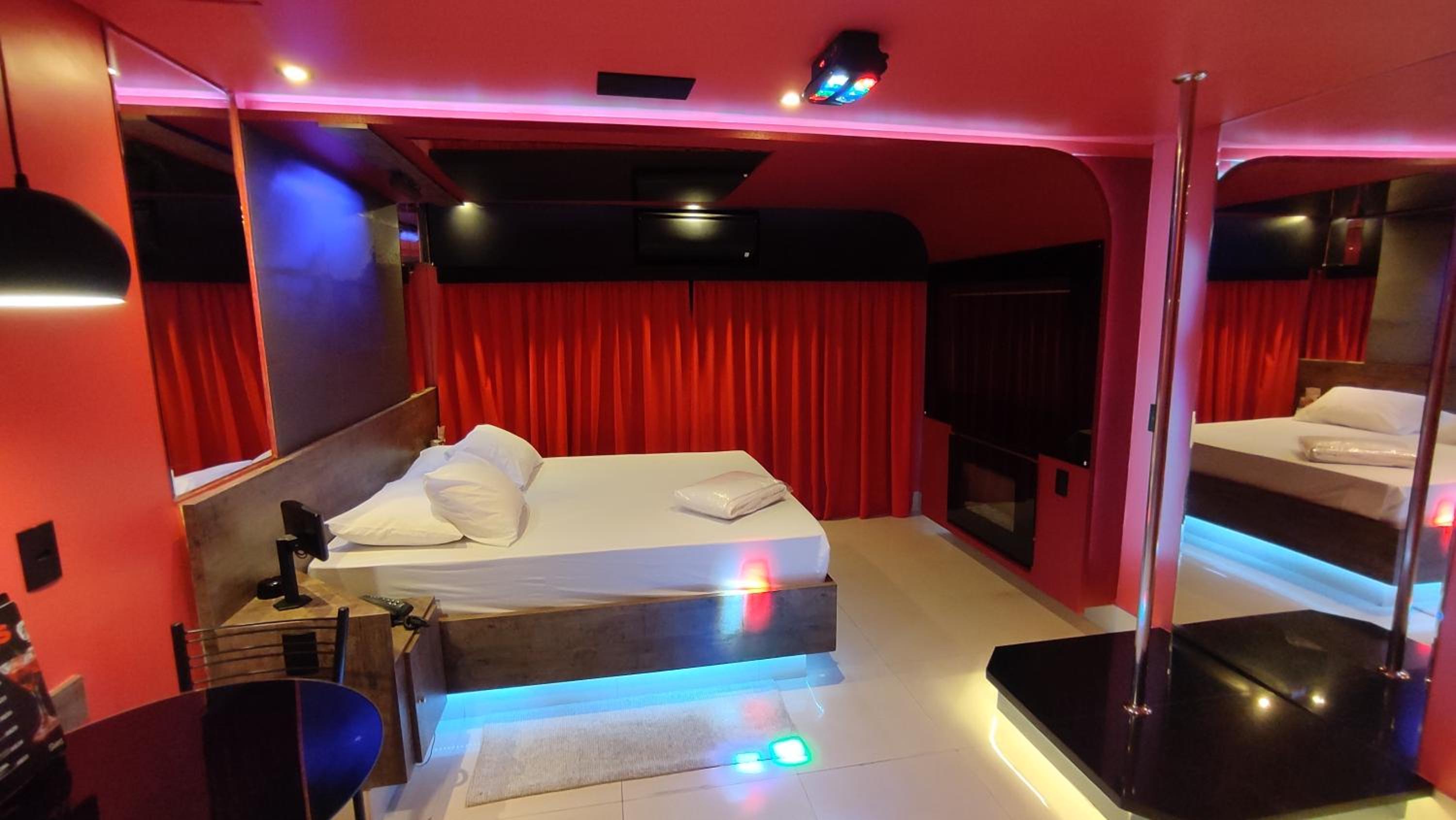 Swing Motel 1