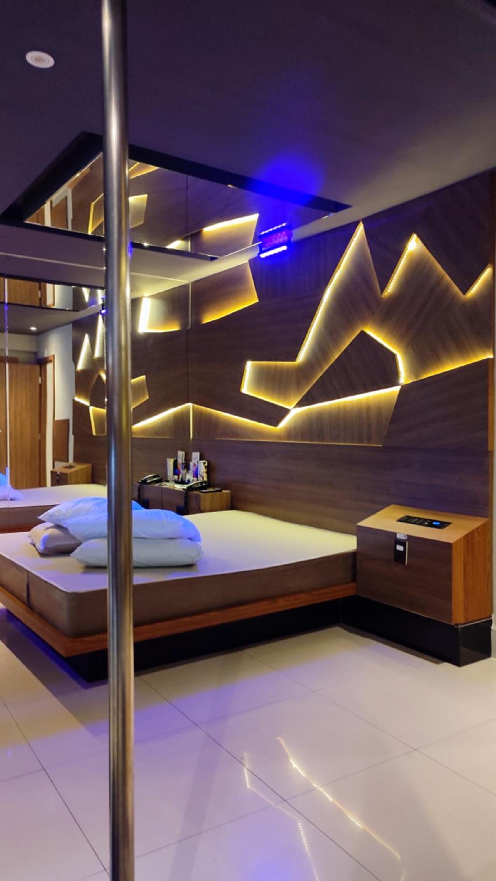 Swing Motel 1