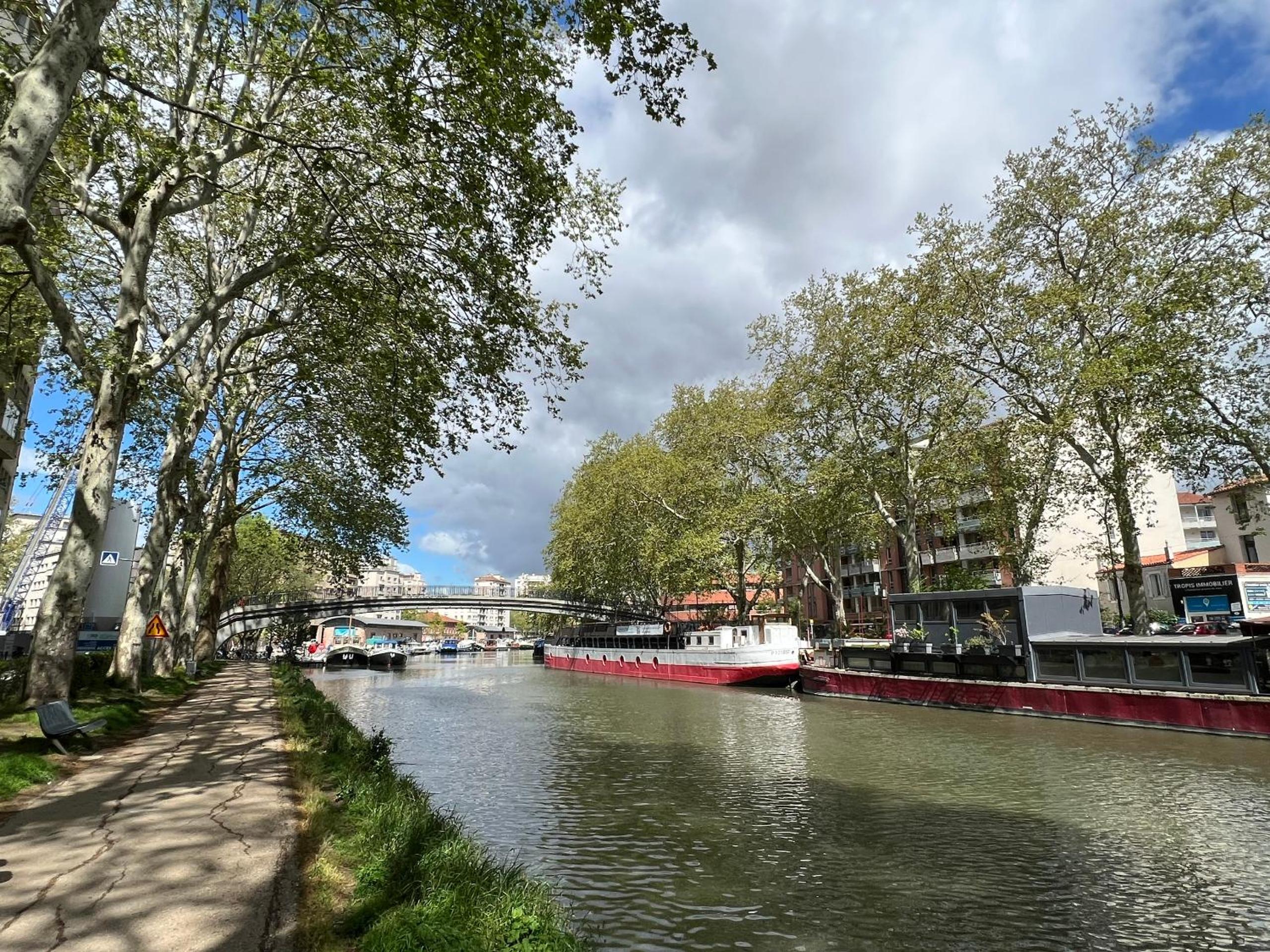 Sunset Duplex - Grand-Rond, Jardin des plantes, centre-ville, 2 BDRs 60m2, AC, Netflix - T3 60m2 avec clim