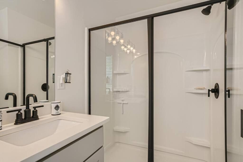 Atlanta Gem 3BR/3BA Home. Experience Package! view 3