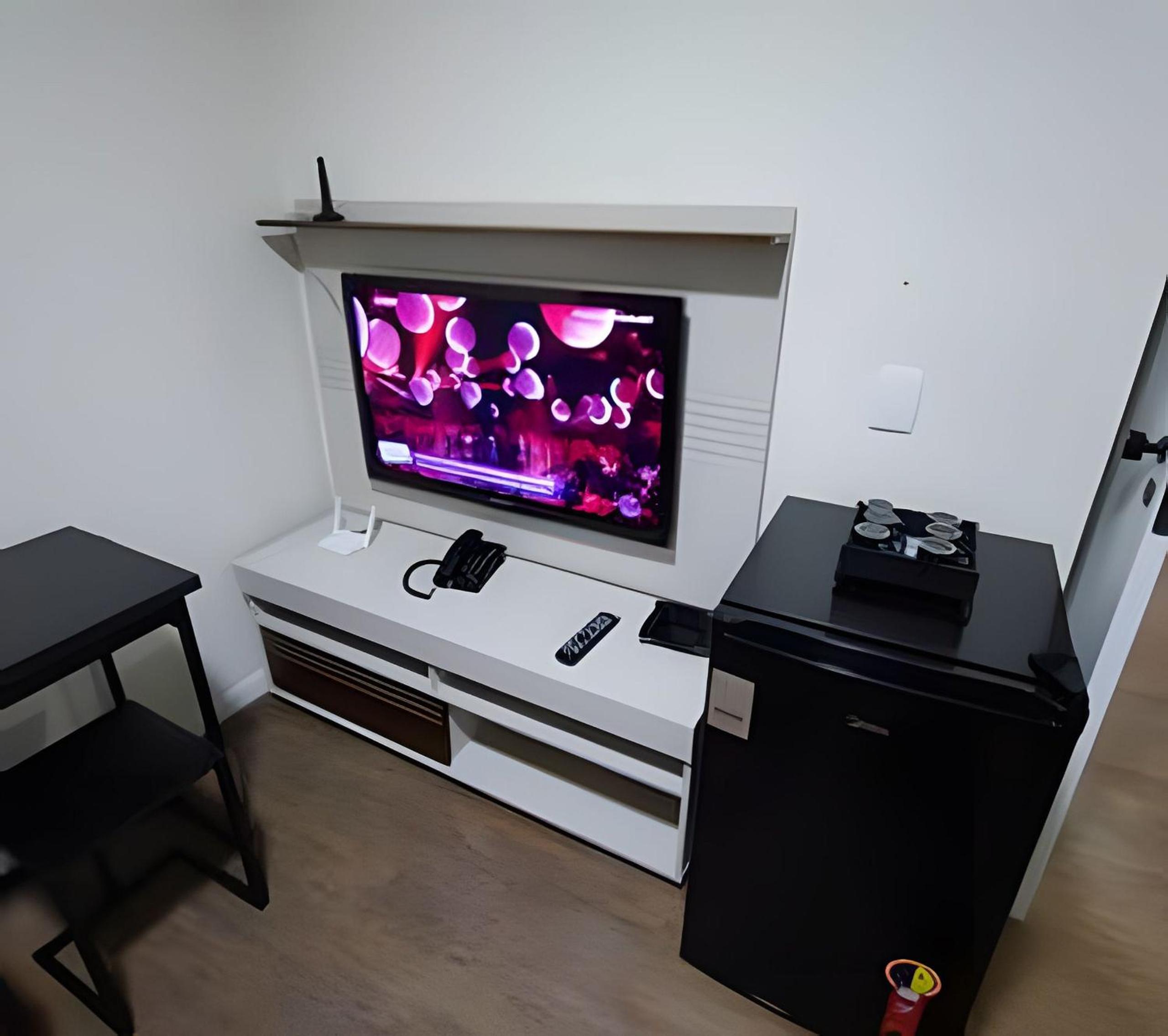 Flat Lindo Garagem Hakka Feirinha e Hospitais