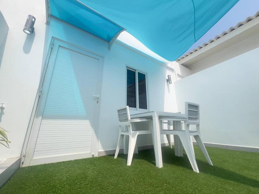 Paradise Studio Aruba