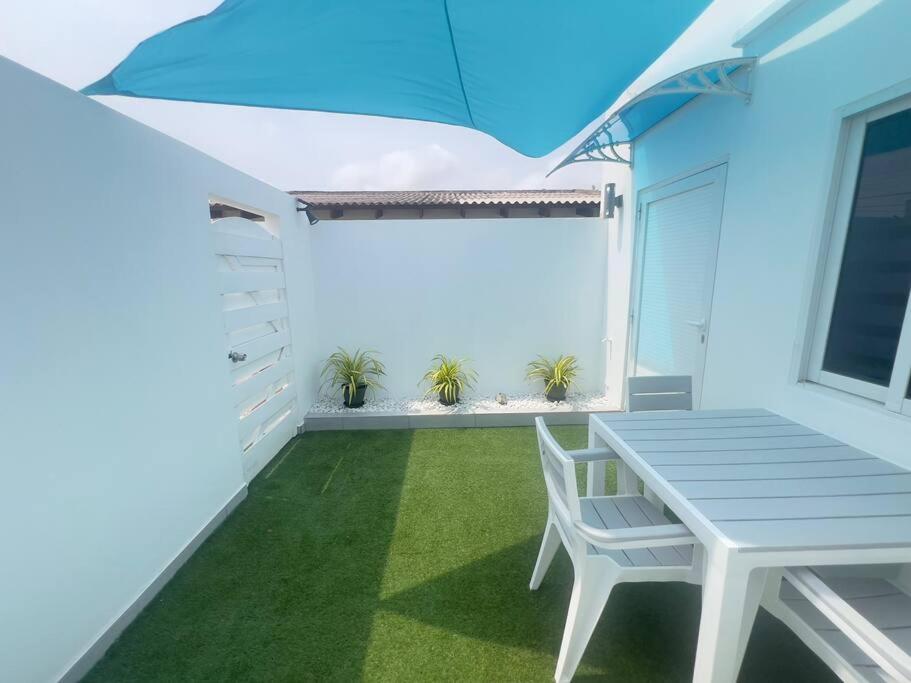 Paradise Studio Aruba