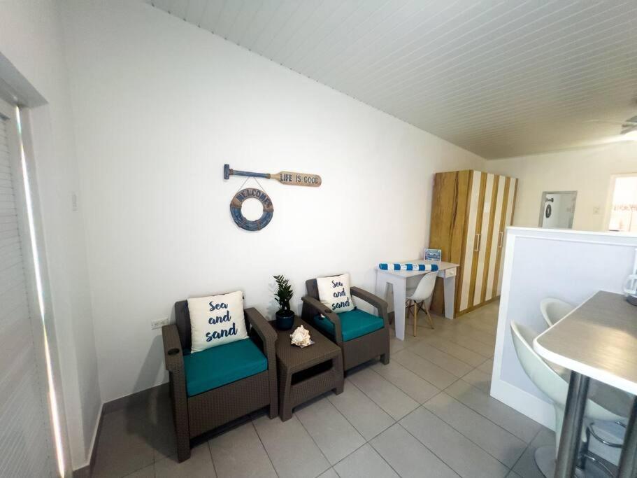 Paradise Studio Aruba