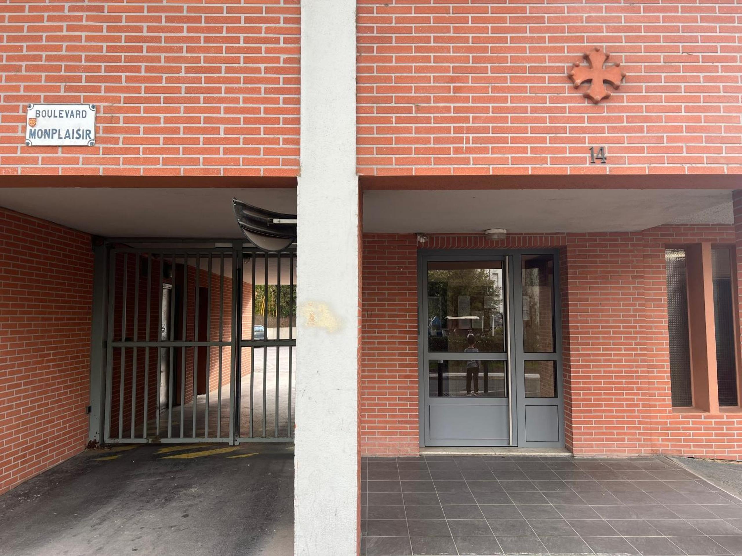 Sunset Duplex - Grand-Rond, Jardin des plantes, centre-ville, 2 BDRs 60m2, AC, Netflix - T3 60m2 avec clim