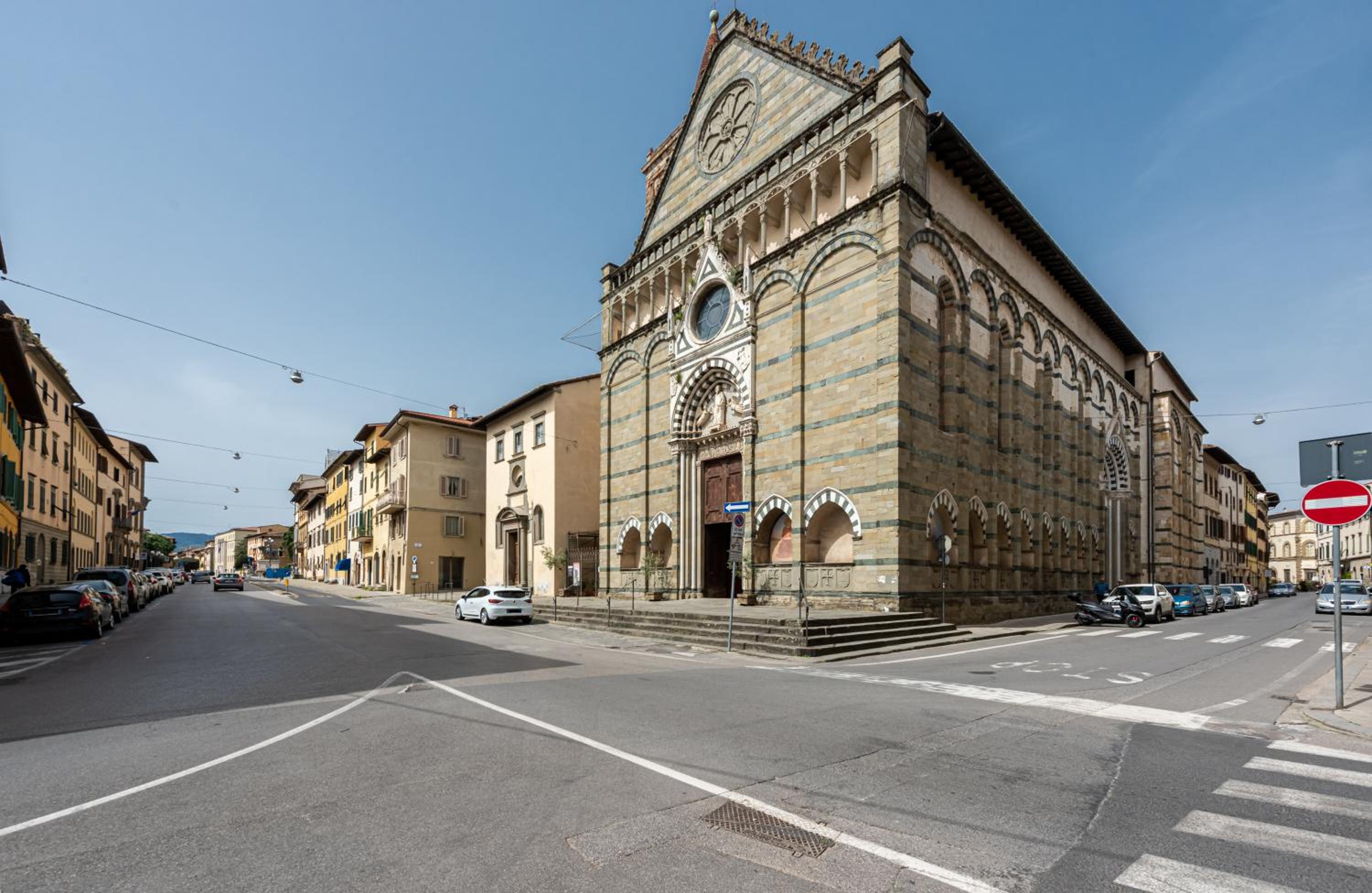 Le Etrusche_stylish flat in Pistoia view 4