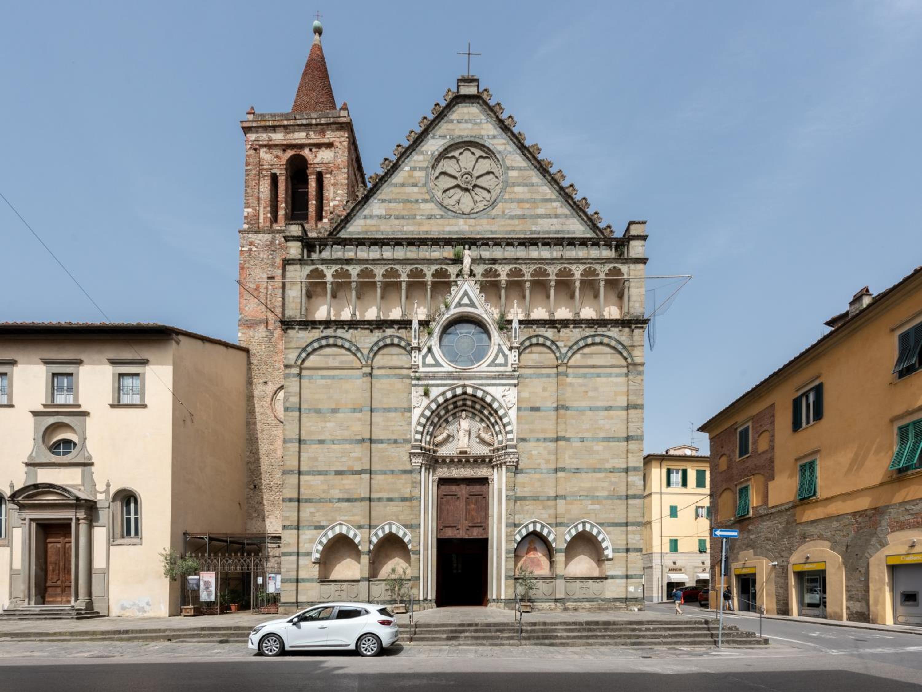 Le Etrusche_stylish flat in Pistoia view 5