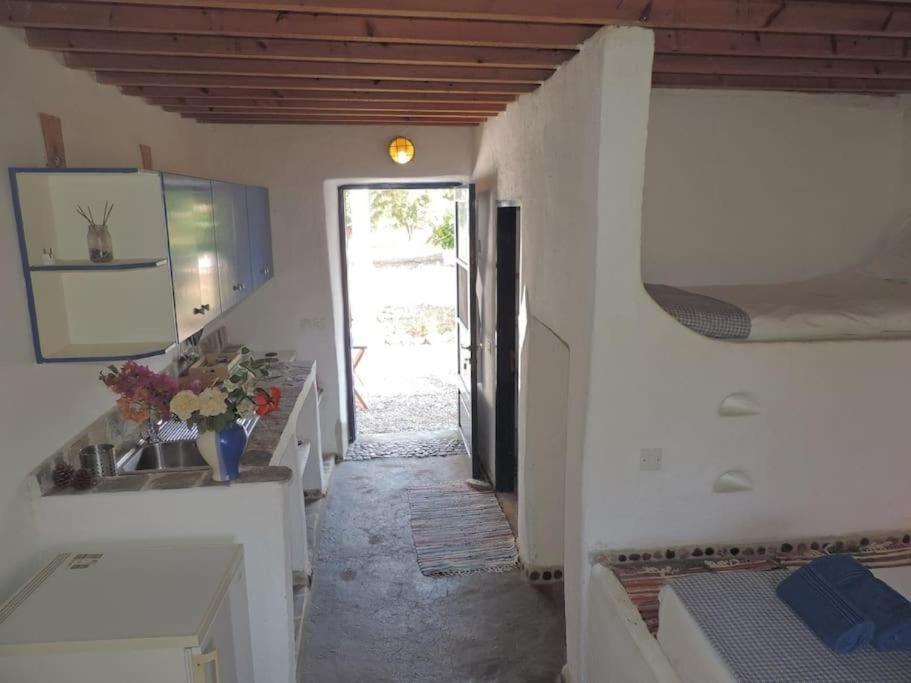 Lovely independent room in Ecovilla on the beach view 5