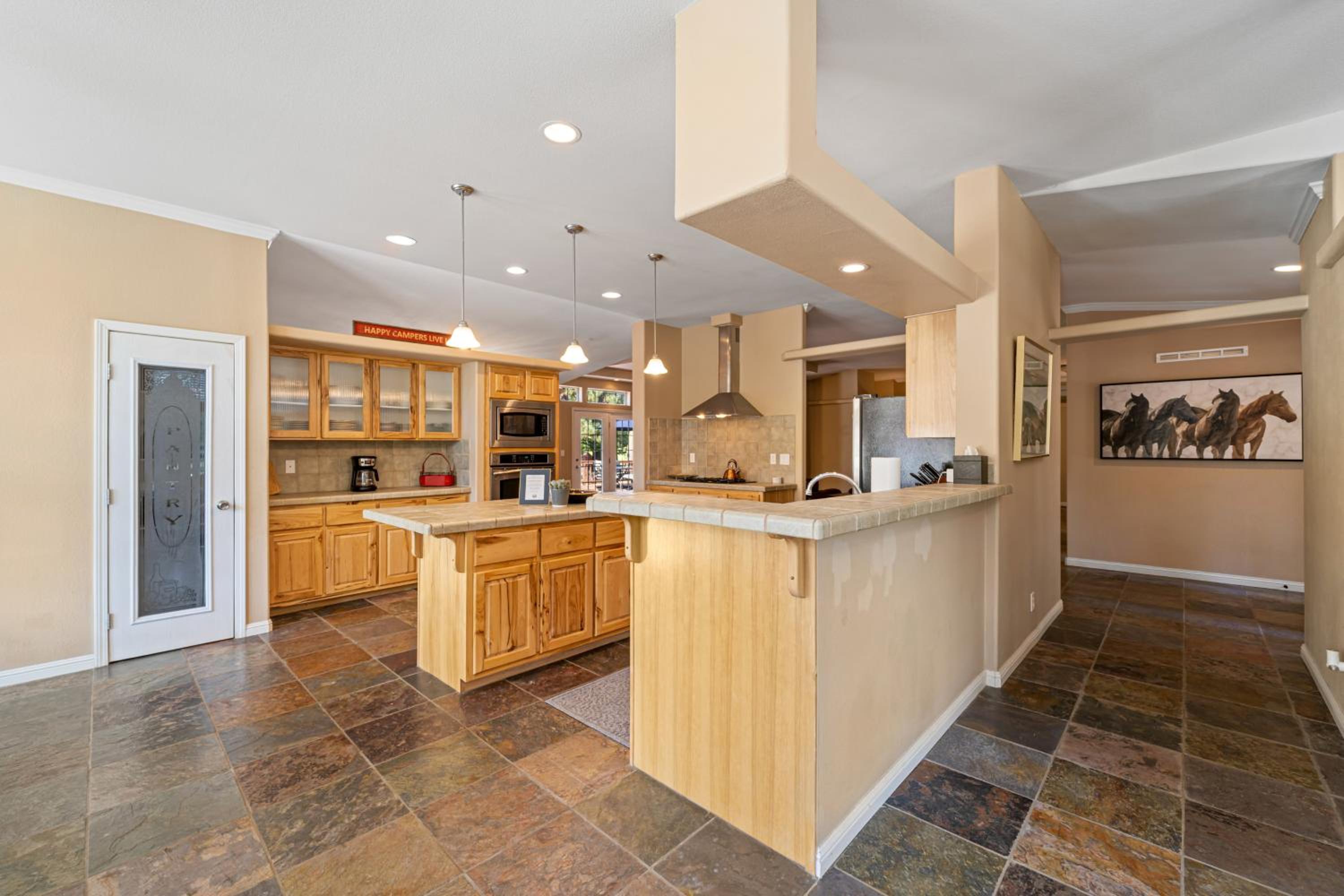 200 Acres, River Access Feather House in NorCal