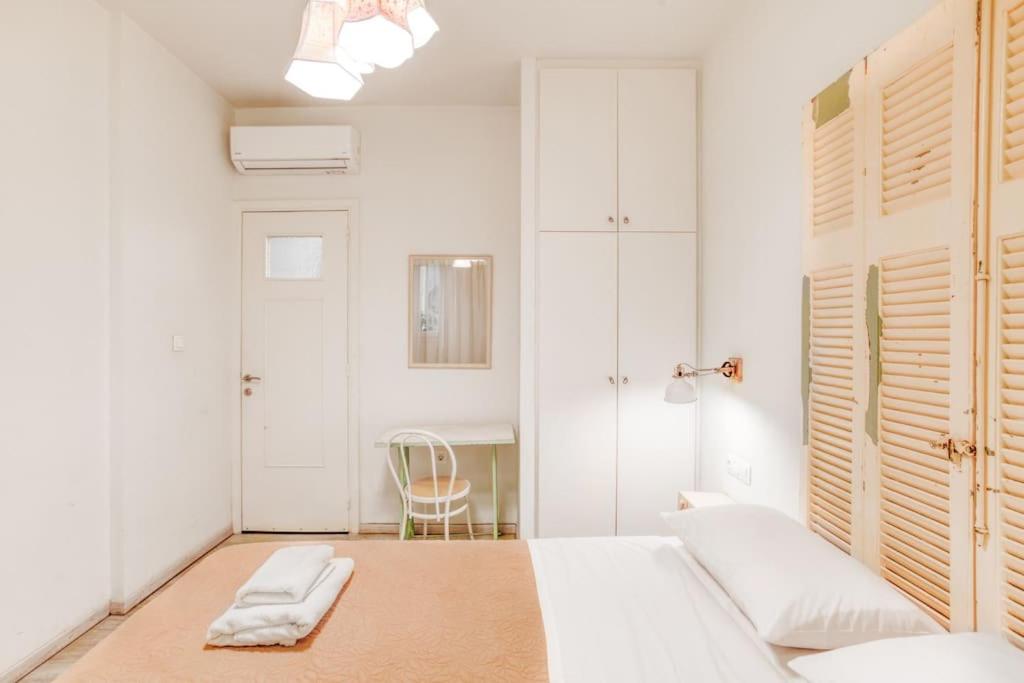 Spacious 4BED 4BATH flat near Archaelogical Museum