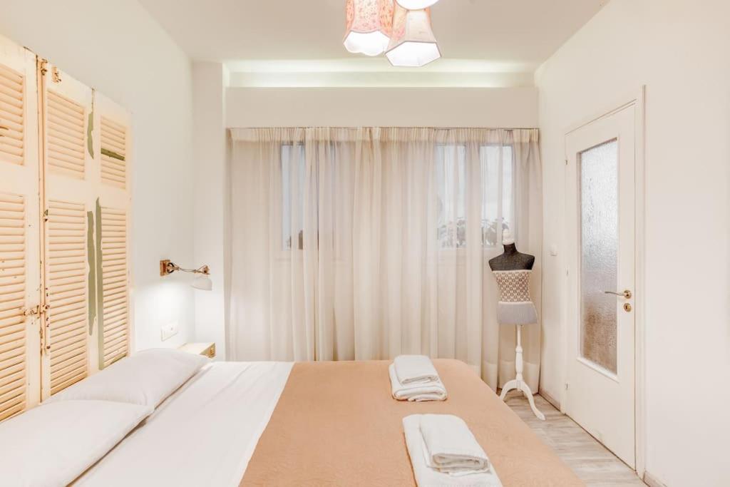 Spacious 4BED 4BATH flat near Archaelogical Museum