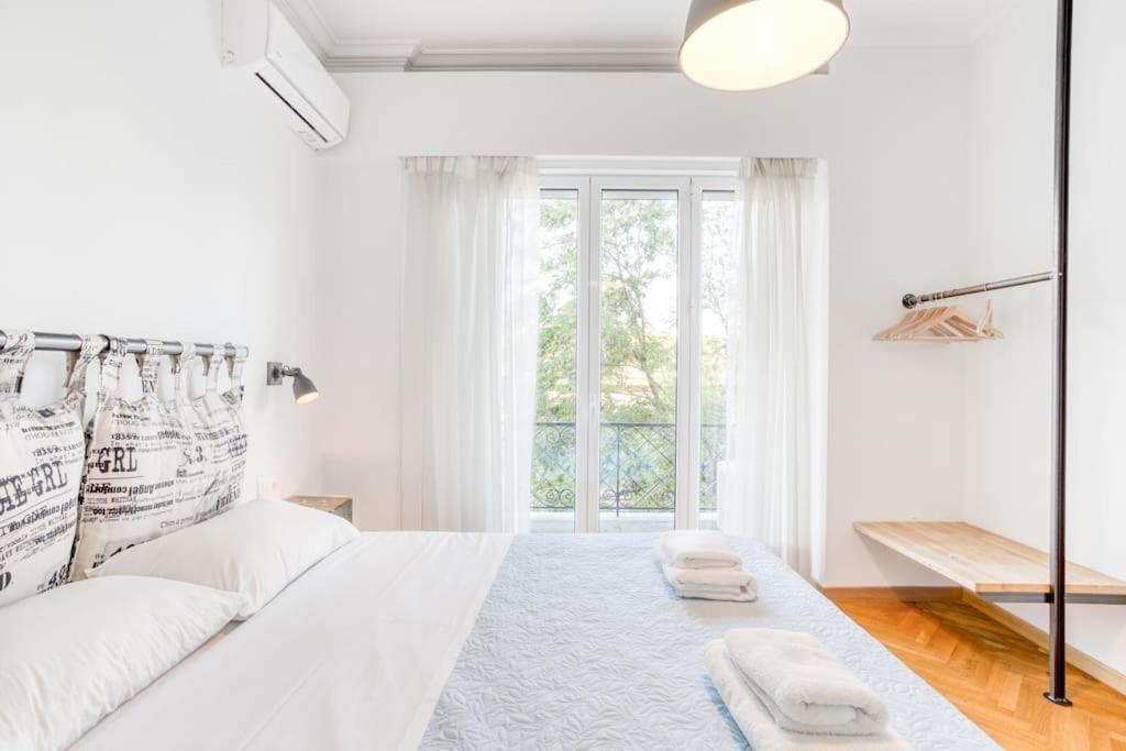 Spacious 4BED 4BATH flat near Archaelogical Museum