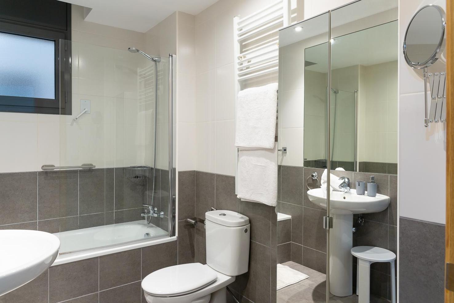 Refugio Tranquilo junto al Río en Ransol I AndBnB