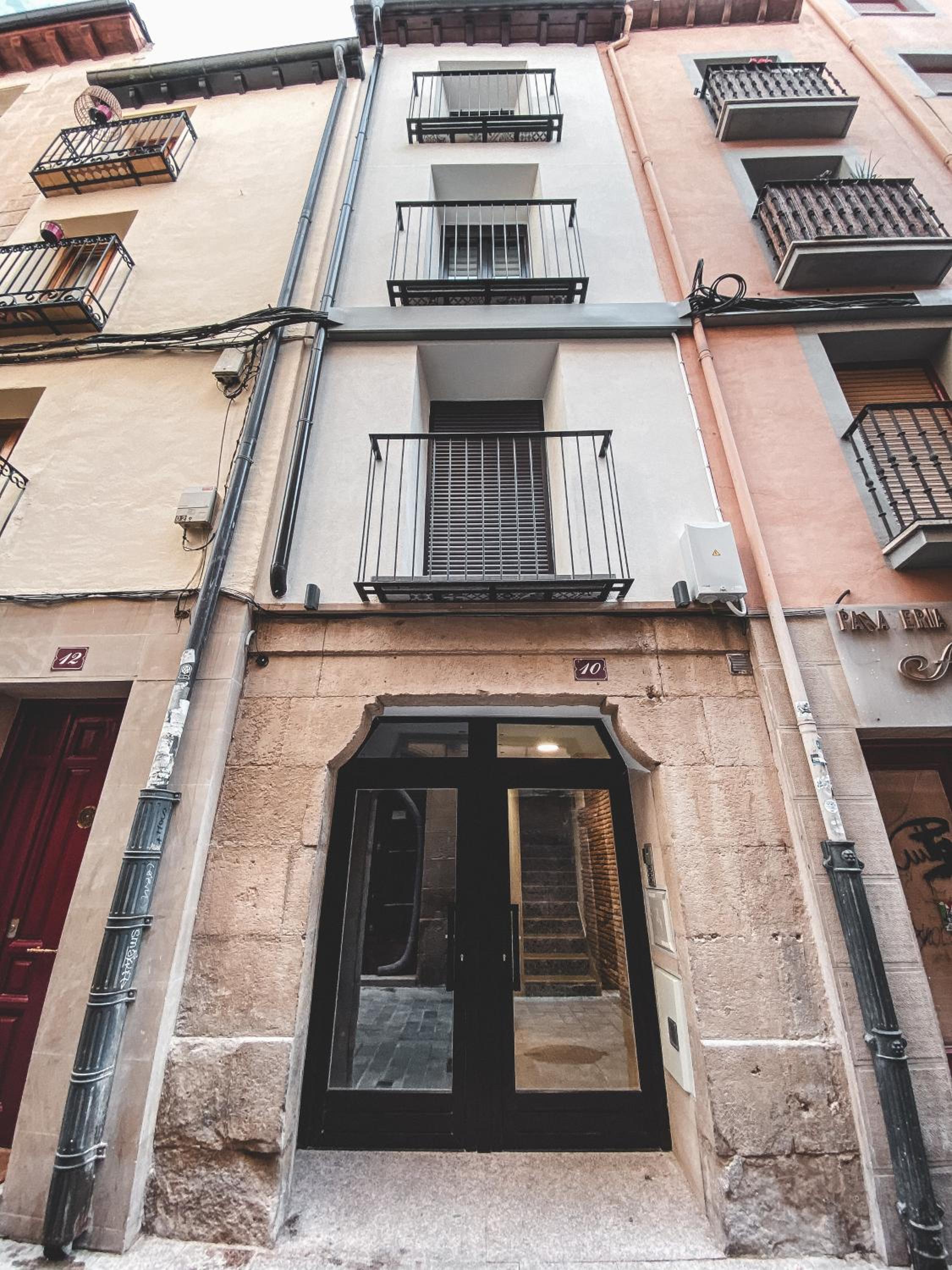 Casa San Juan - Habitaciones privadas Logroño
