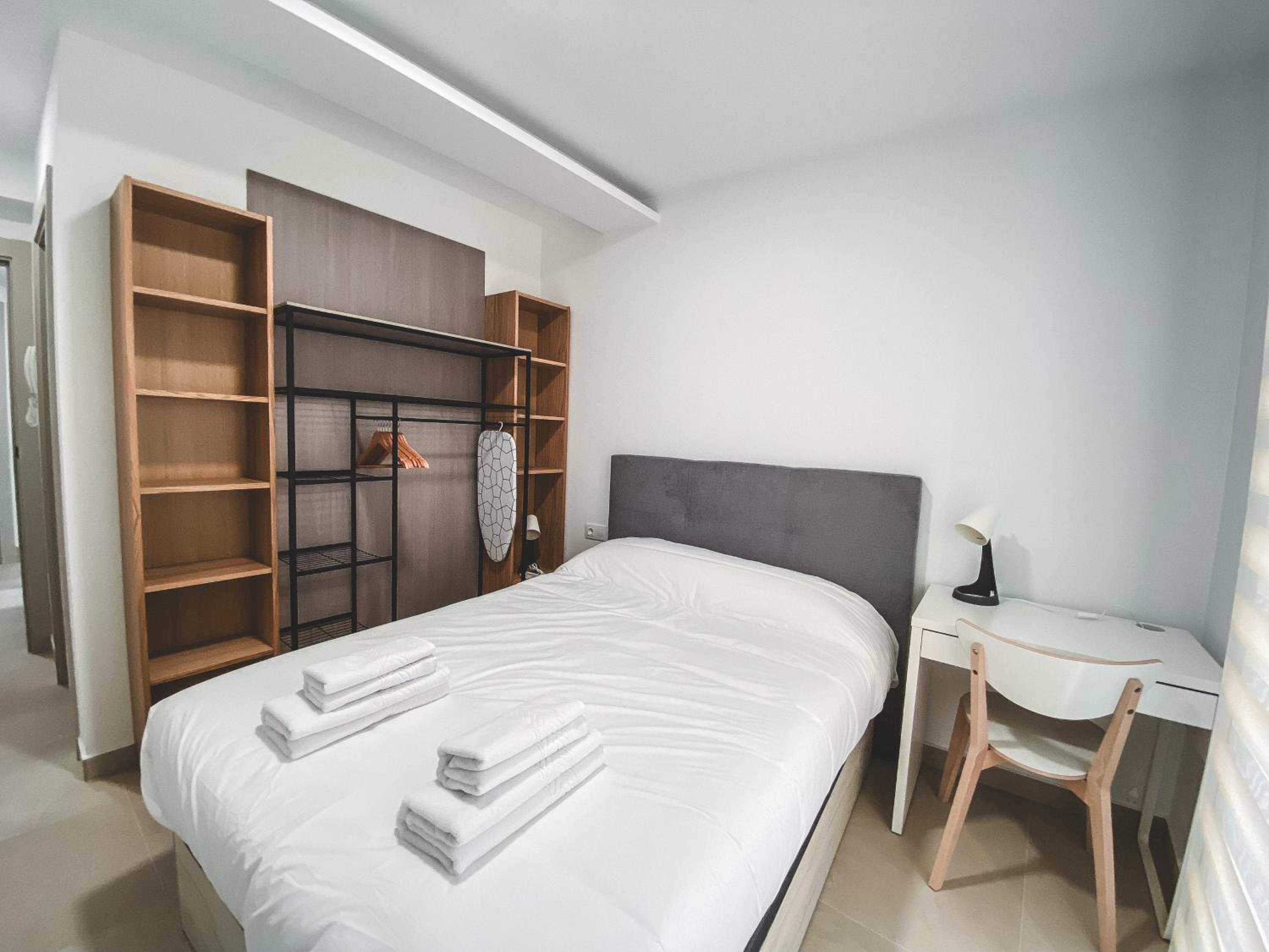 Casa San Juan - Habitaciones privadas Logroño
