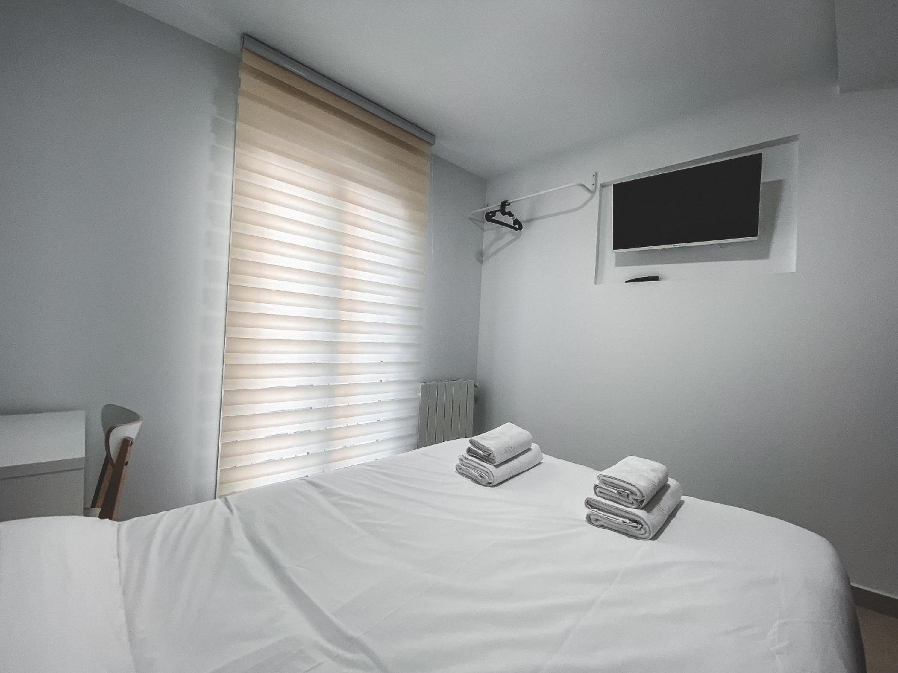 Casa San Juan - Habitaciones privadas Logroño
