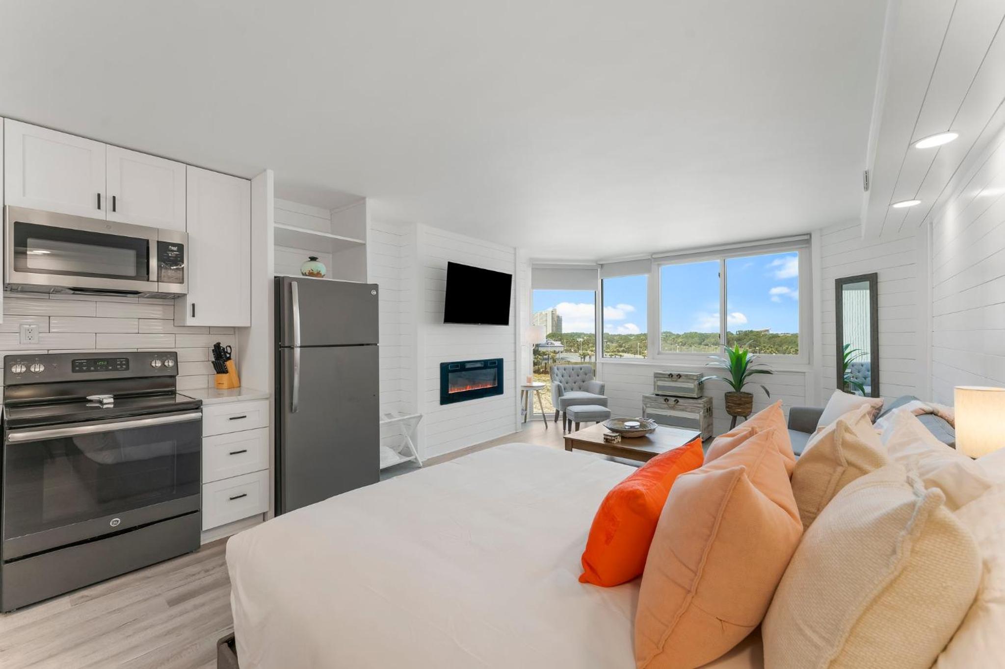 Top of the Gulf 622 - Beach Front Condo Resort view 4