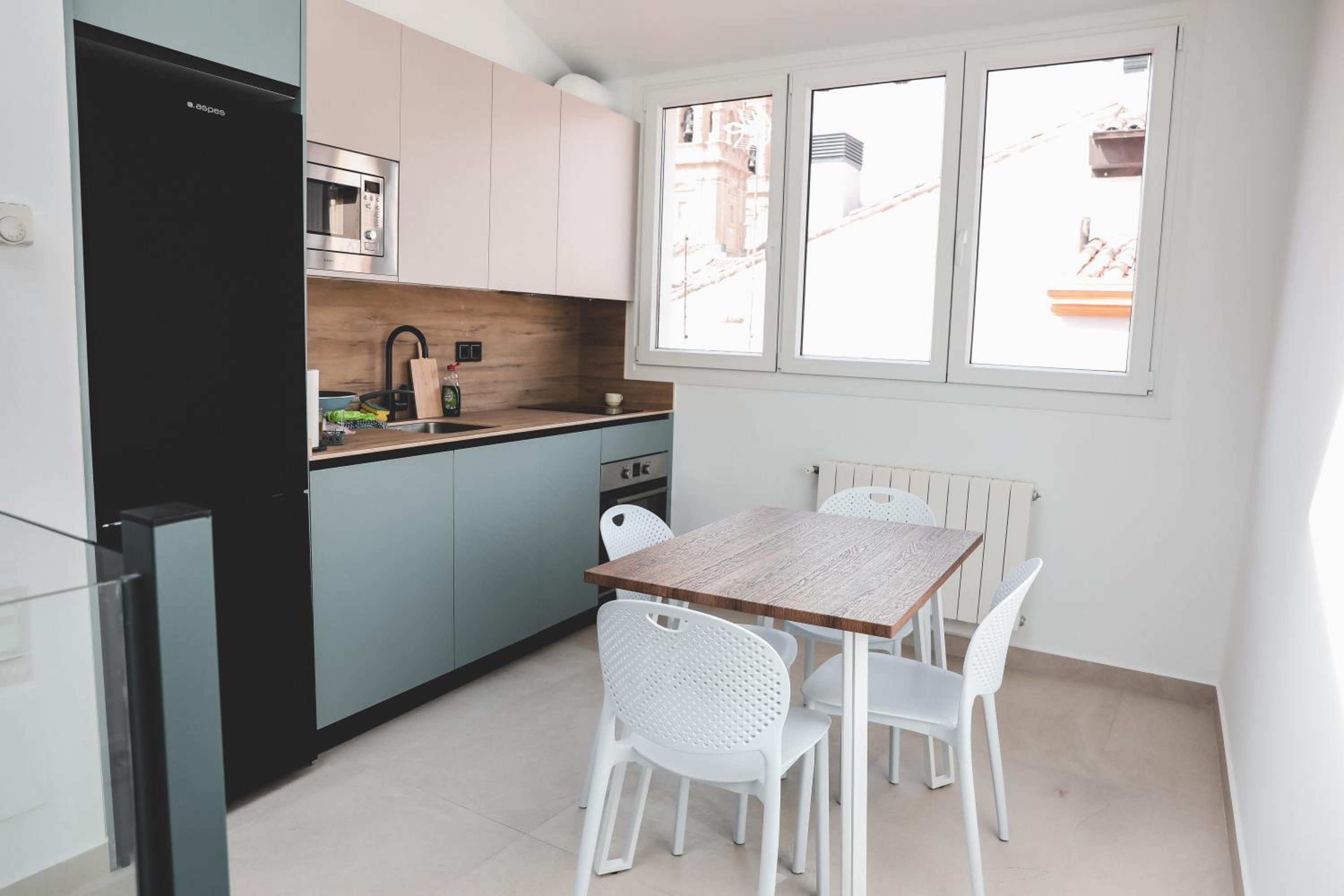 Casa San Juan - Habitaciones privadas Logroño