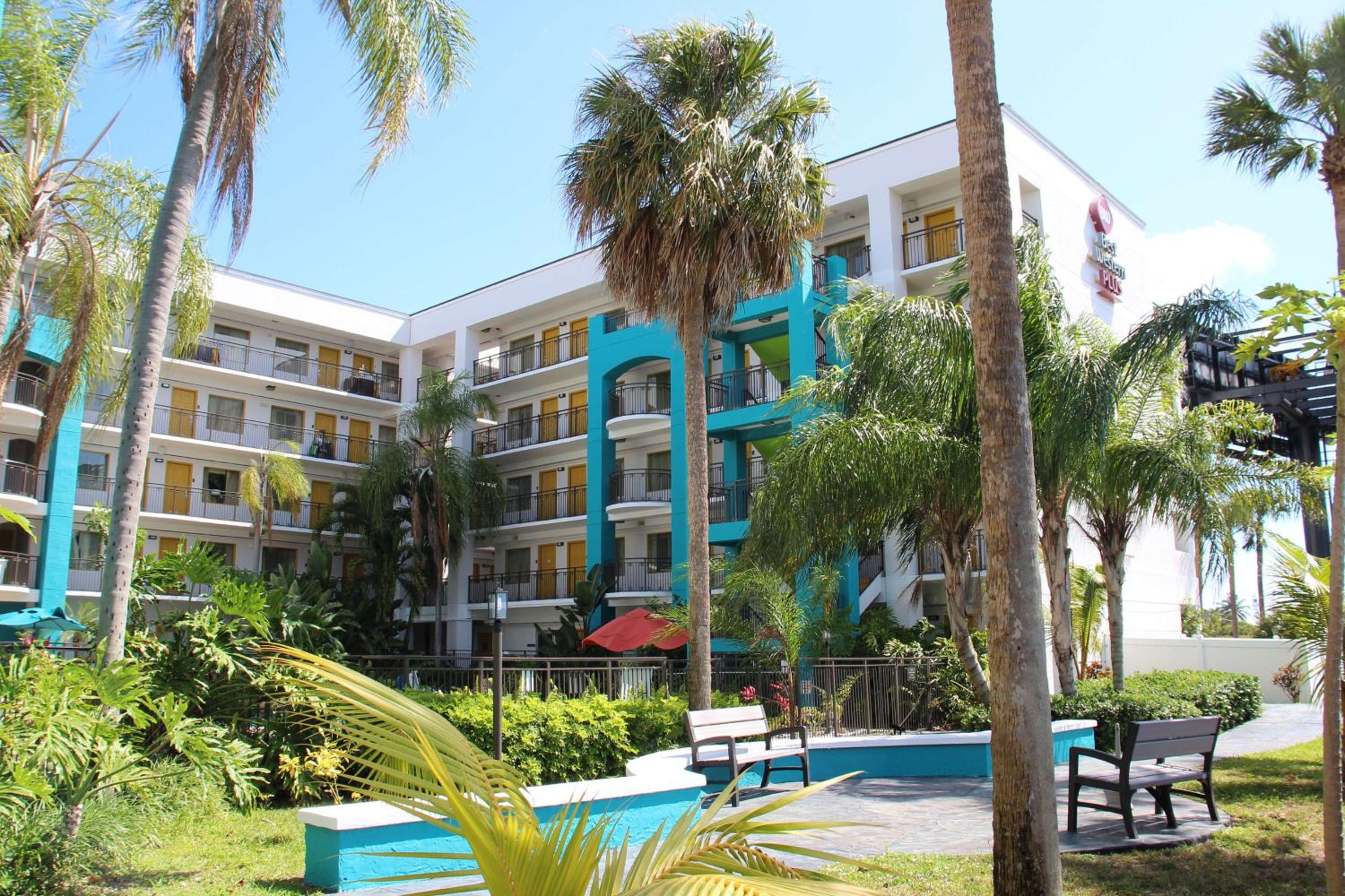Fort Lauderdale Vacations - Best Western Plus Deerfield Beach Hotel  Suites - Property Image 2
