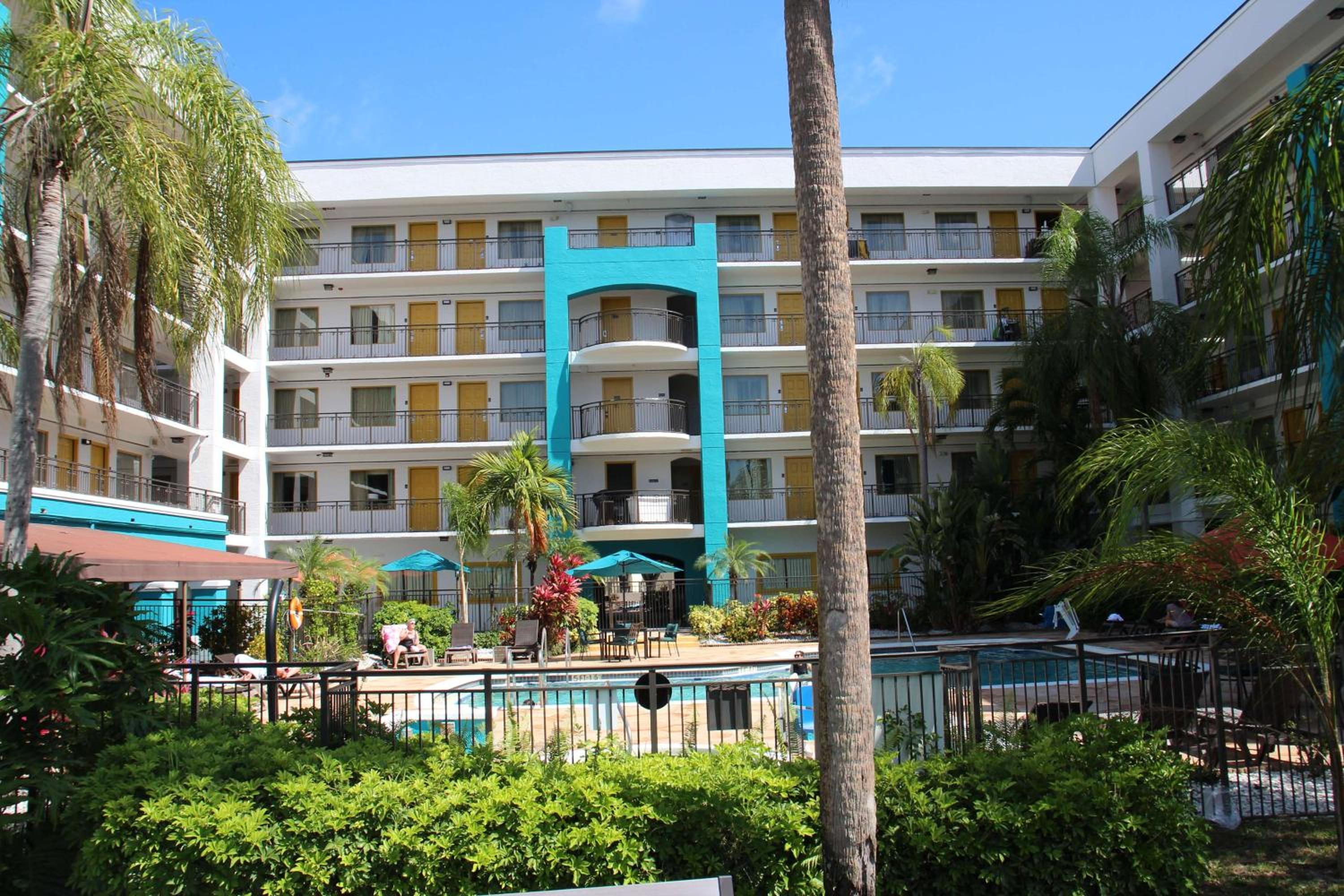 Fort Lauderdale Vacations - Best Western Plus Deerfield Beach Hotel  Suites - Property Image 4