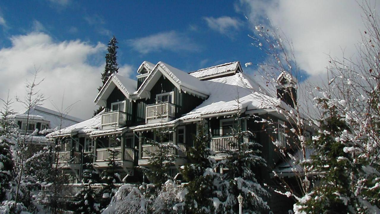 Granite Court 407 | Village Townhouse with Fireplace & Views of Blackcomb
