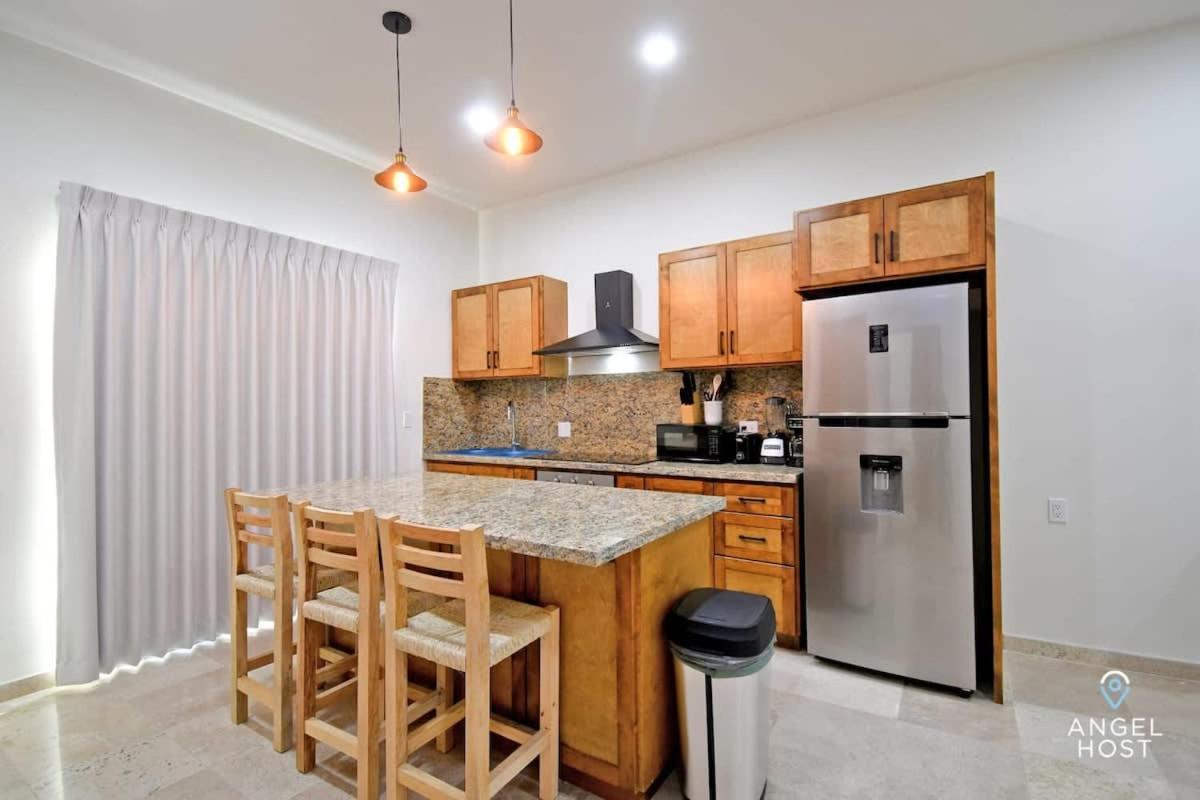 NEW Condo with Pool and Ocean View Roof near Beach 4 blocks view 4