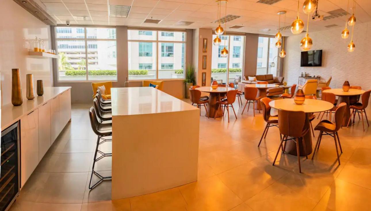 PH Luxury 1 Bed 1 Bath • Brickell • Ocean Views