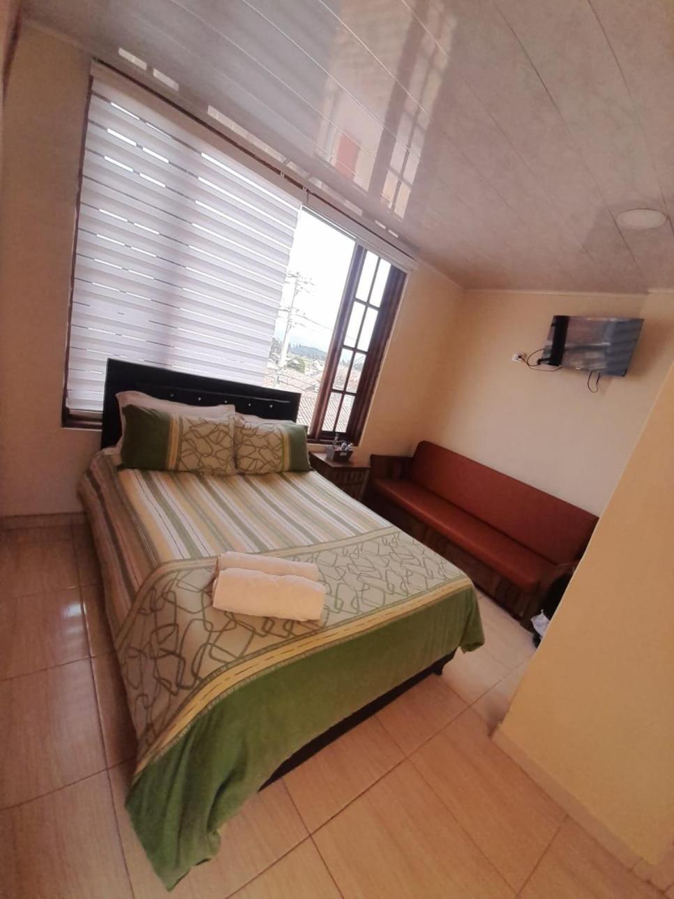 HOTEL BS