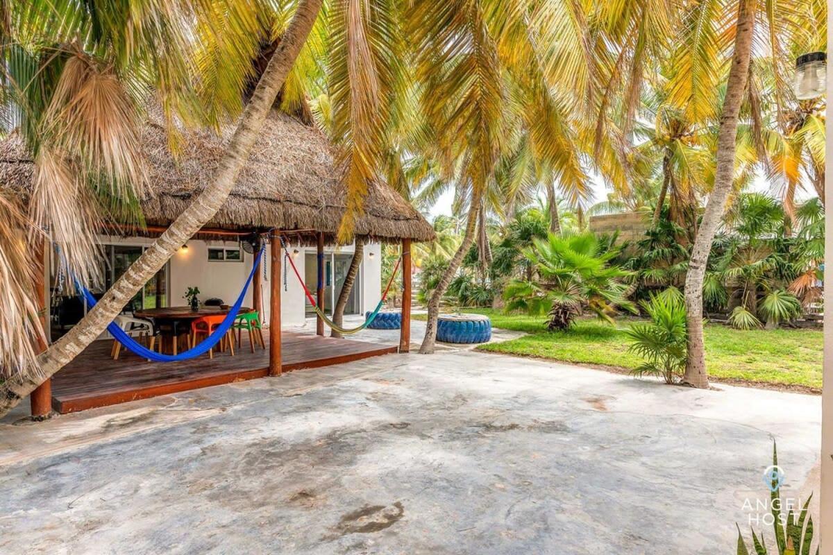 A Sublime Beach Getaway Perfect for a Family Gathering view 2
