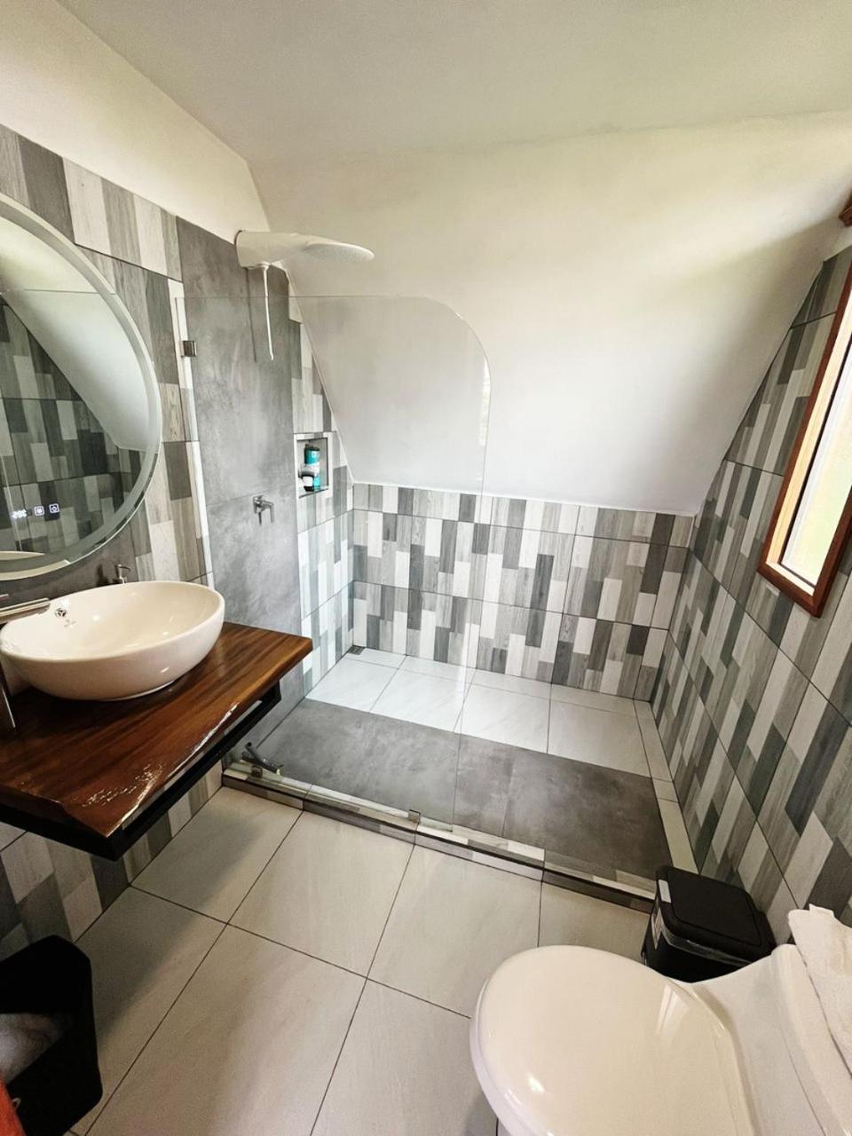 Myra Chalets