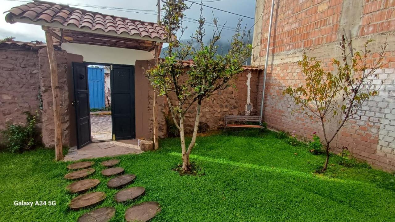 Andahuaylillas Quedate Aqui view 2