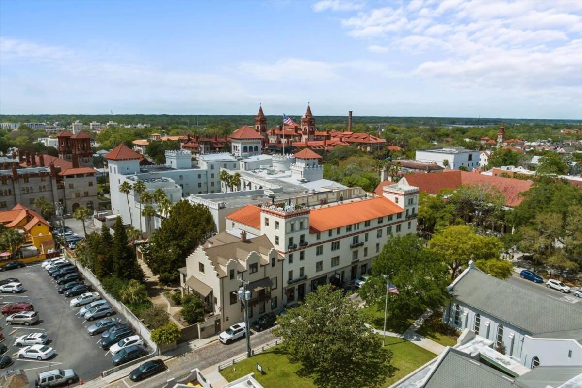 Condo on the Town Square with Rooftop and Great Views view 5