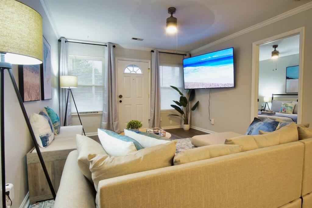 Bungalow Bliss ※ Beach Cottage Blocks From Ocean view 5